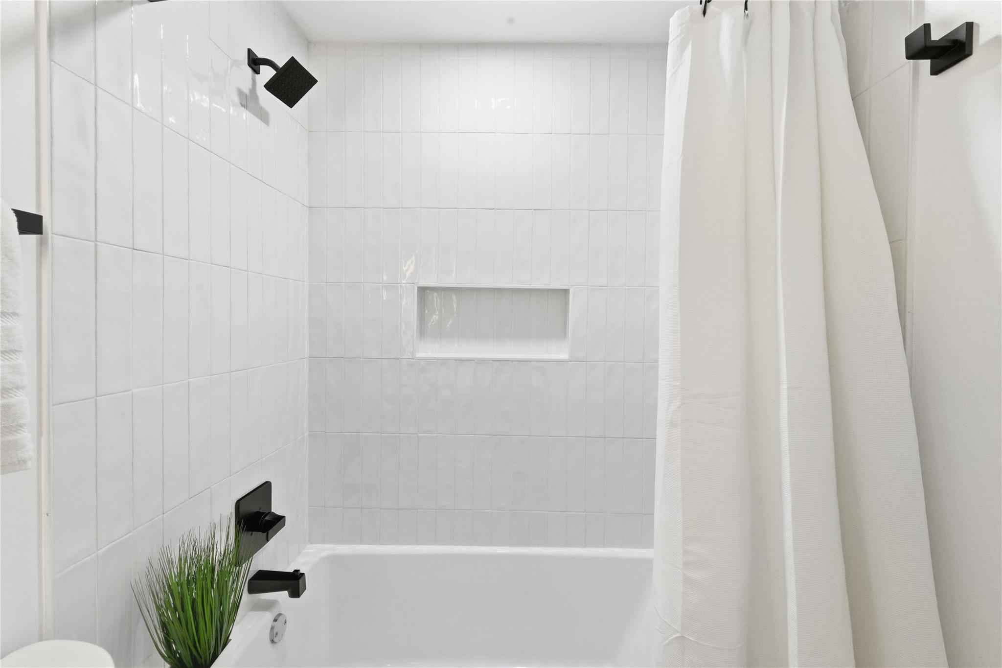 8411 Rockwood Ln, Austin, TX 78757