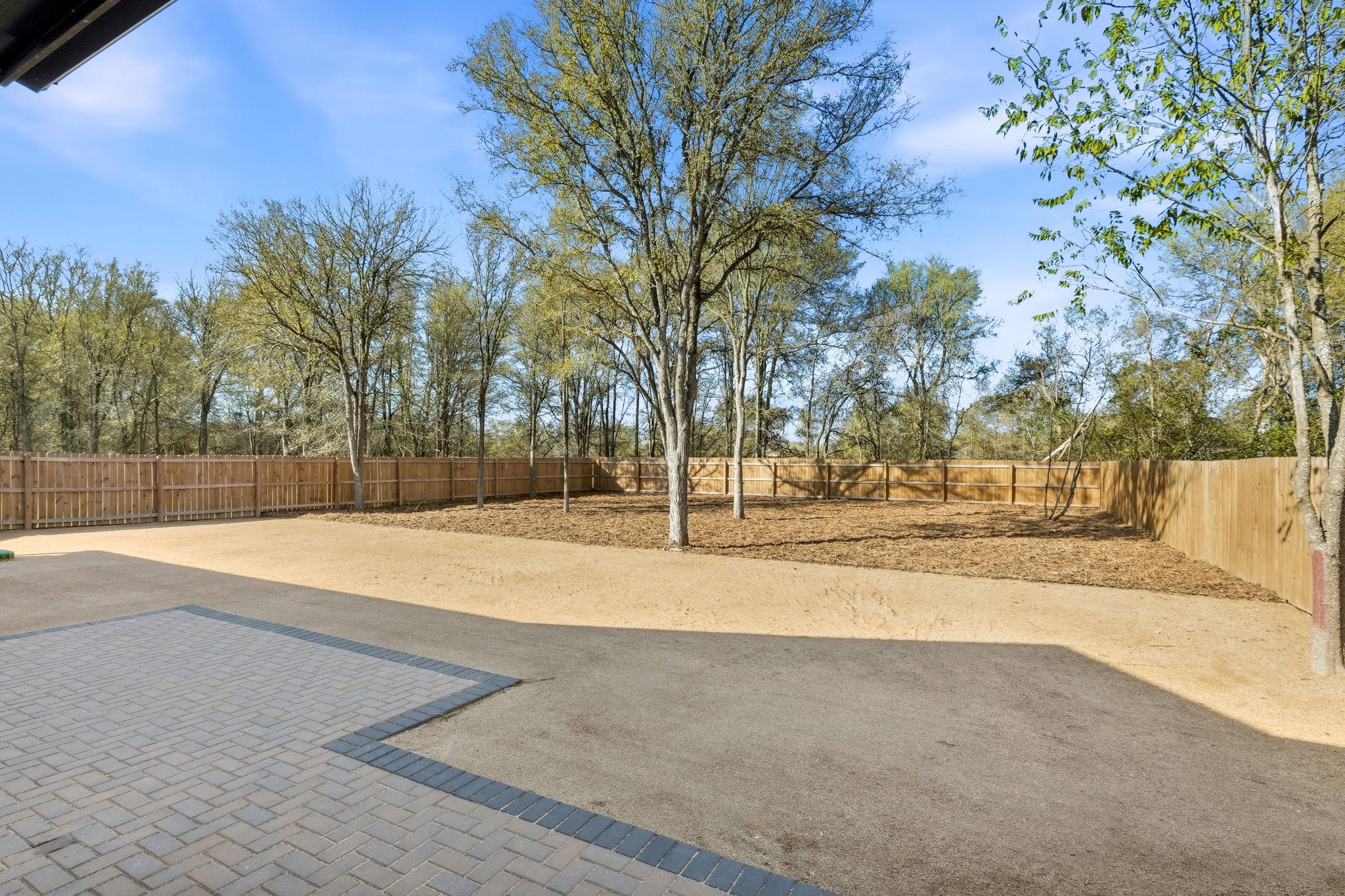 200 Waikakaaua Dr, Bastrop, TX 78602