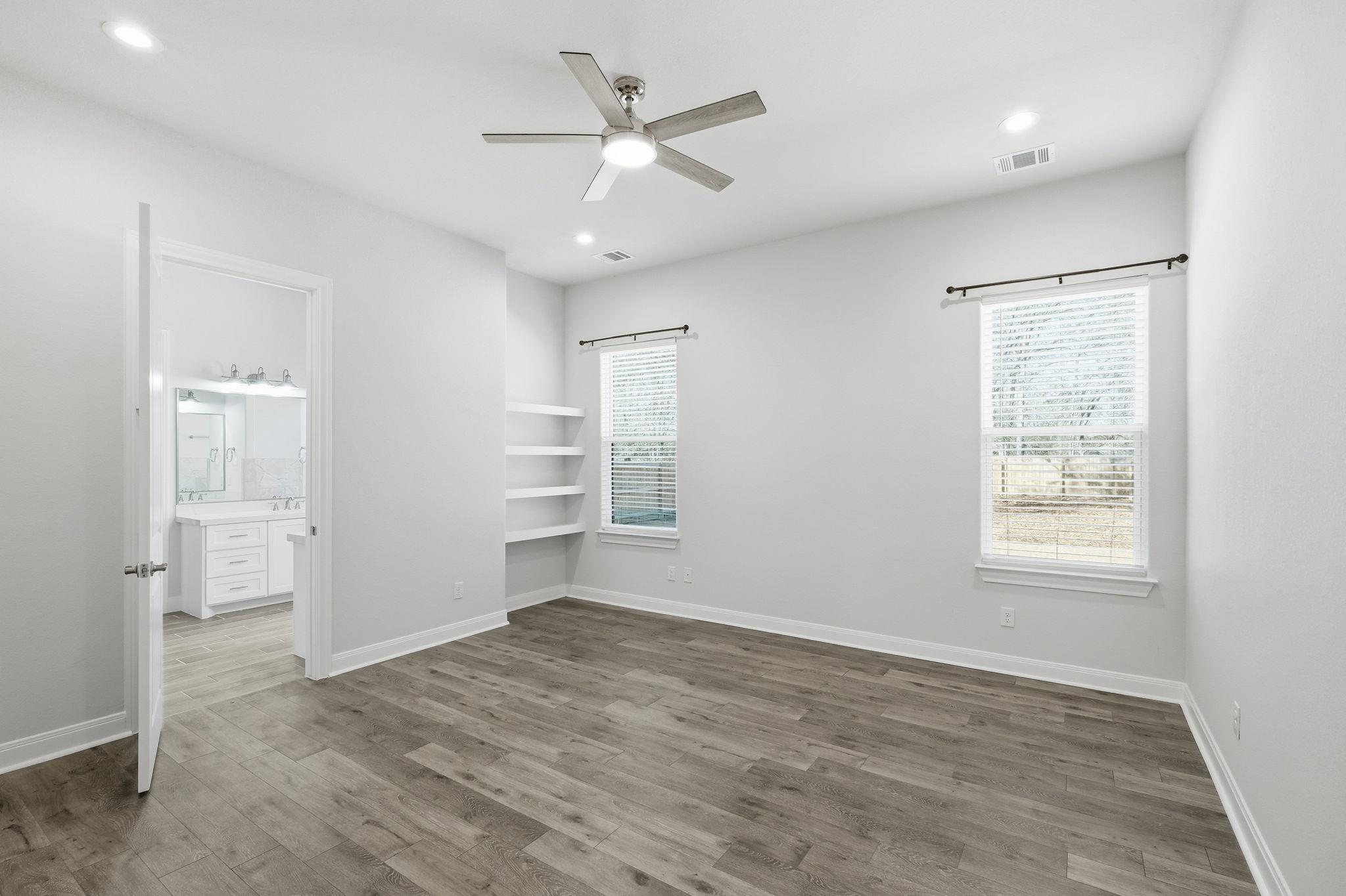 200 Waikakaaua Dr, Bastrop, TX 78602