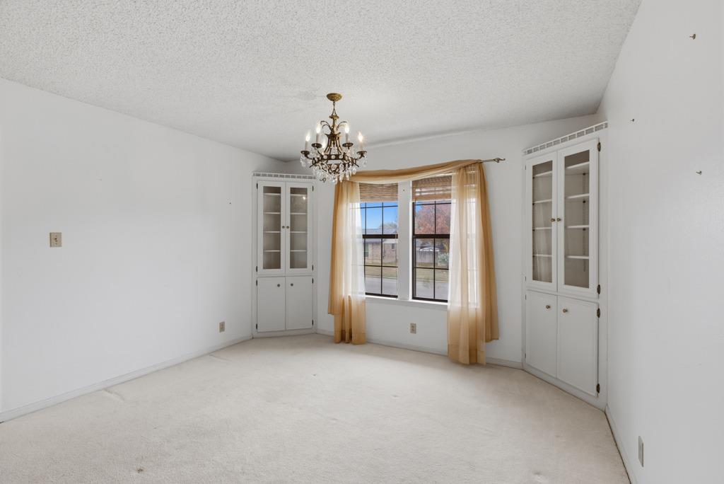 205 Sunshine Dr, Georgetown, TX 78628