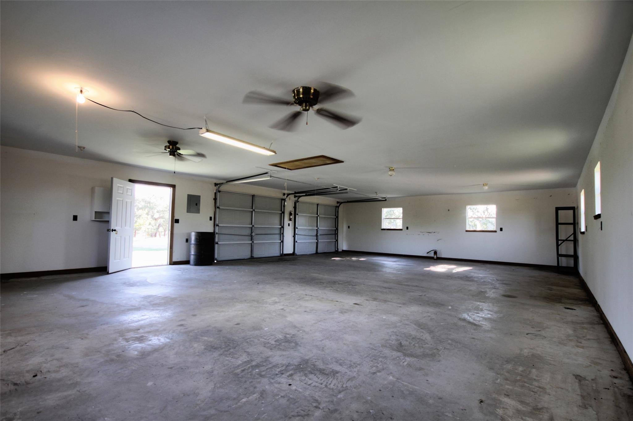 132 Offer Ln, Llano, TX 78643