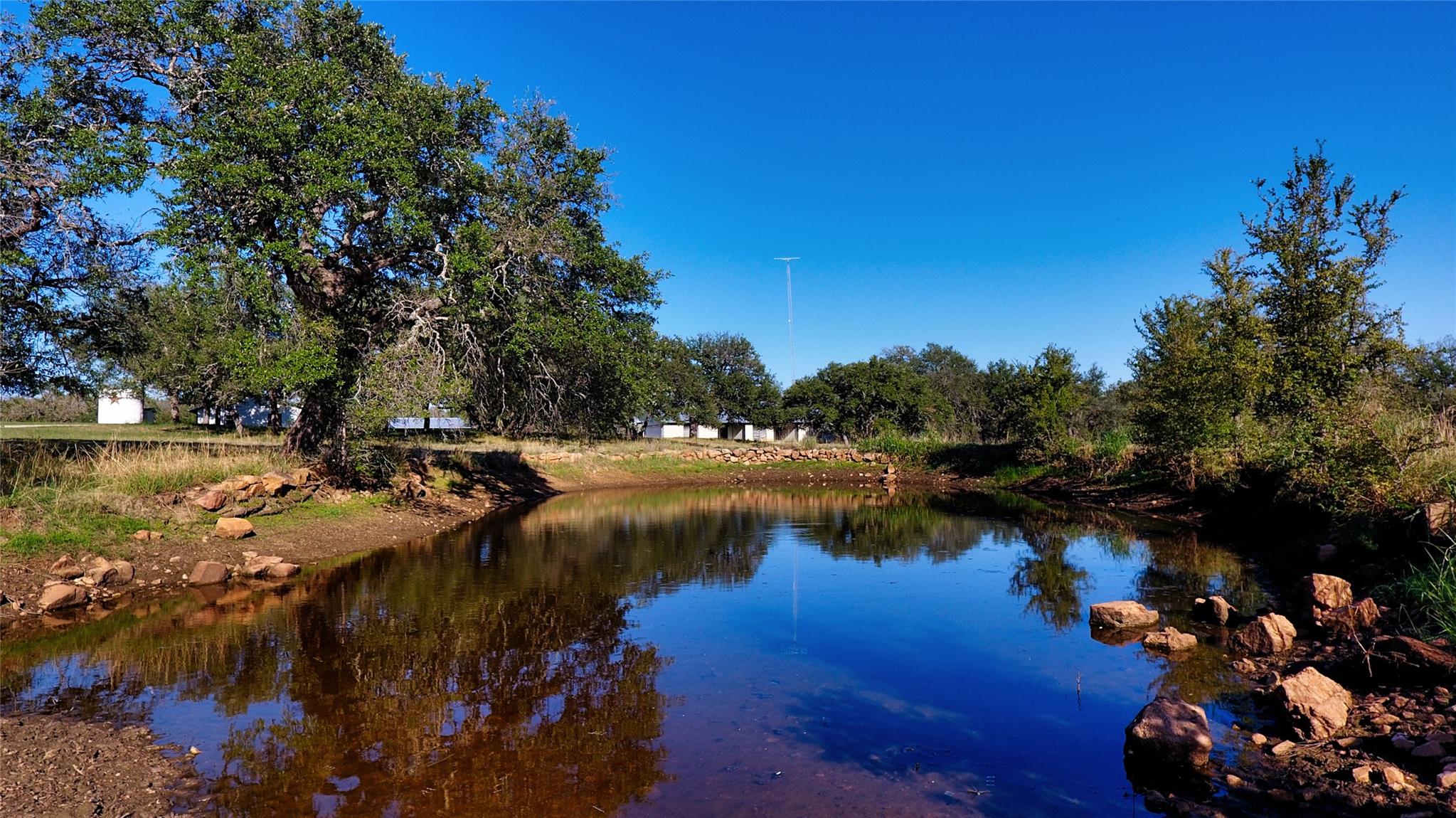 132 Offer Ln, Llano, TX 78643