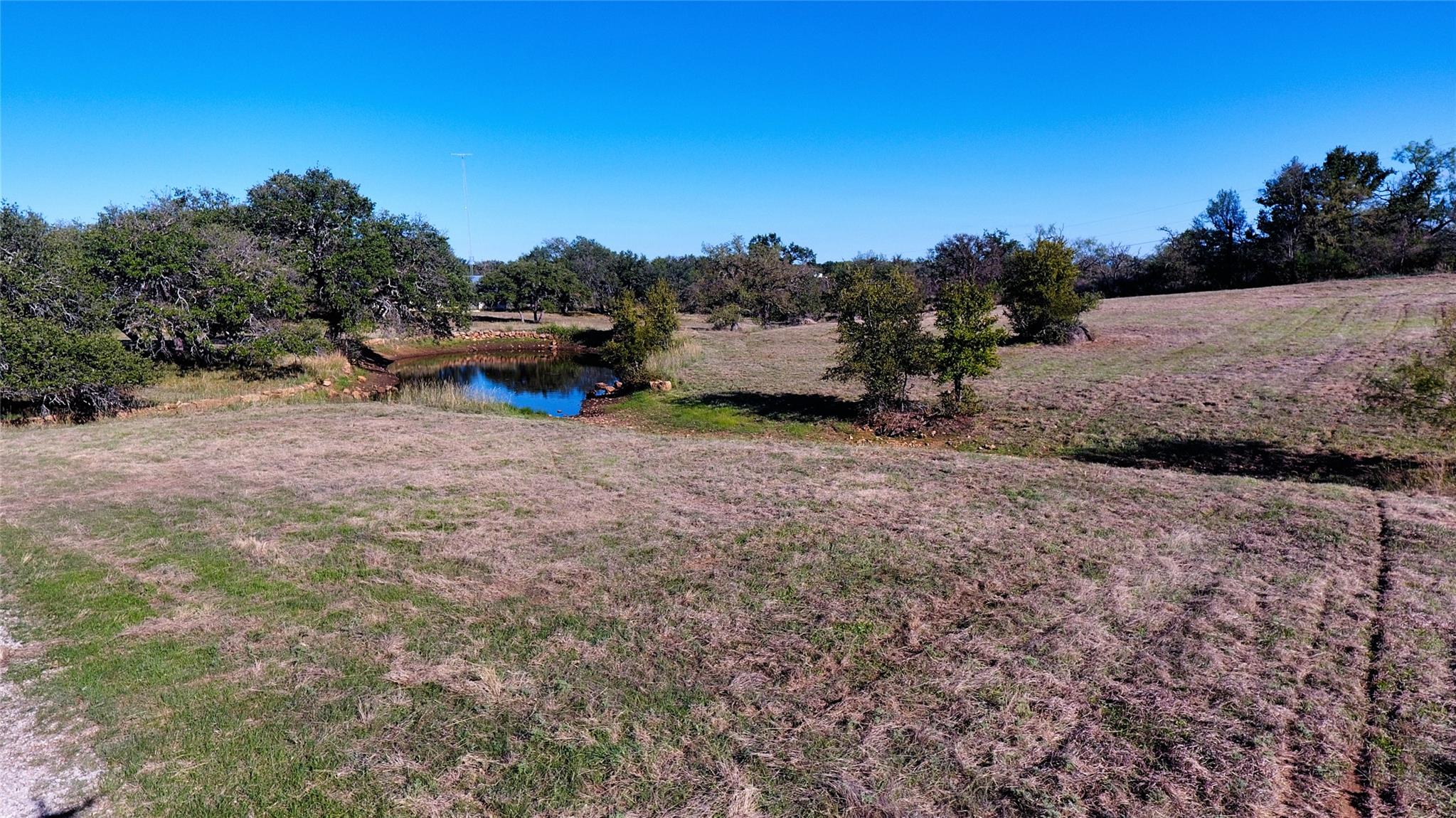 132 Offer Ln, Llano, TX 78643