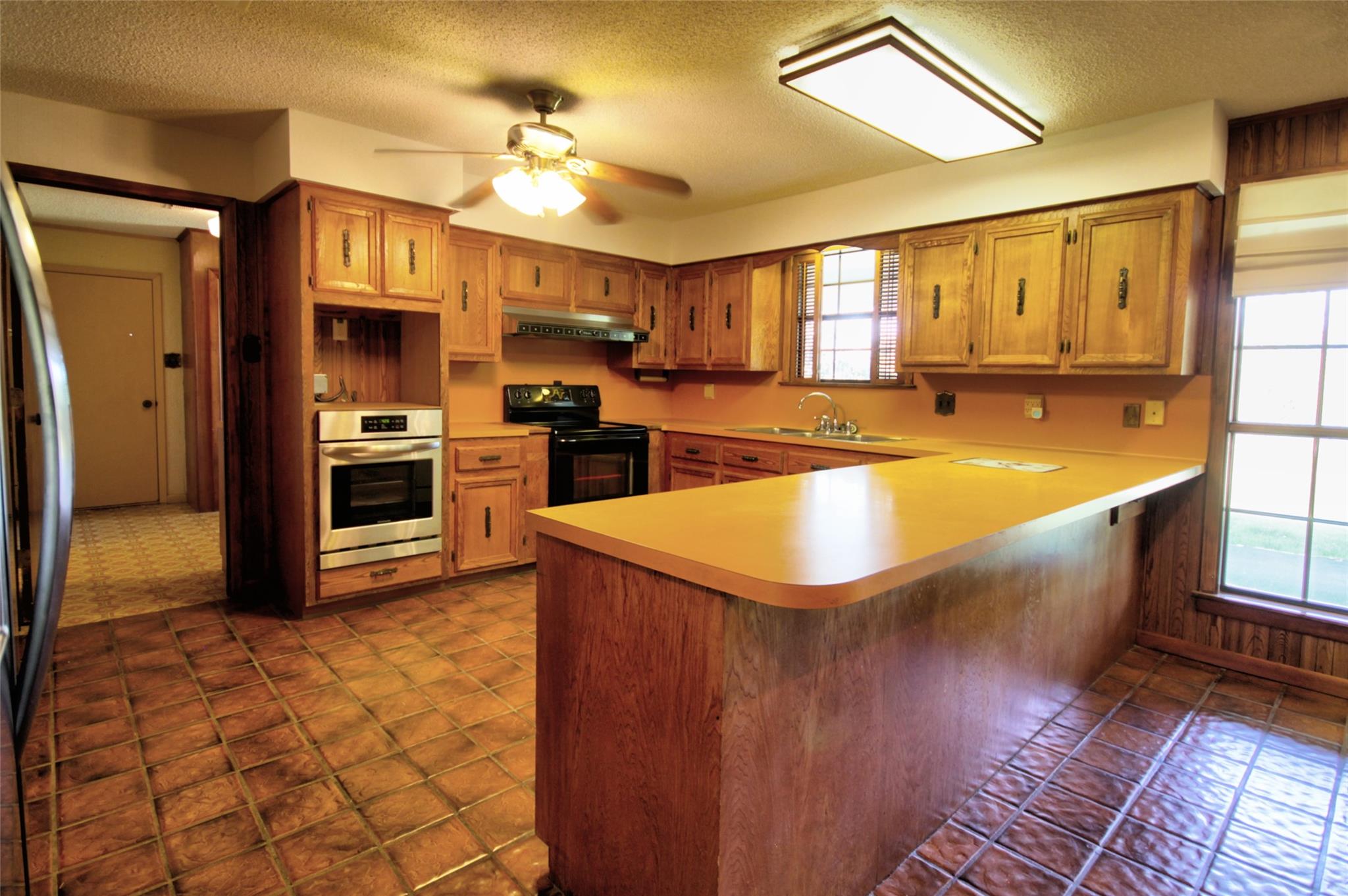 132 Offer Ln, Llano, TX 78643