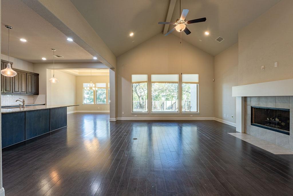 205 Barefoot Park Ln, Georgetown, TX 78628