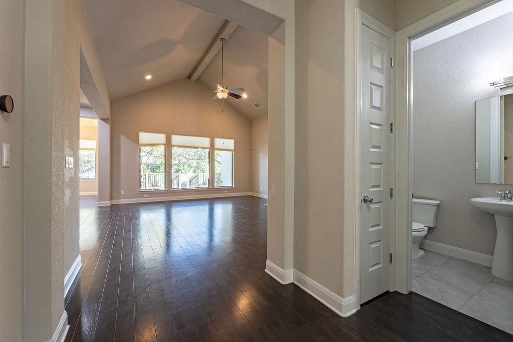 205 Barefoot Park Ln, Georgetown, TX 78628