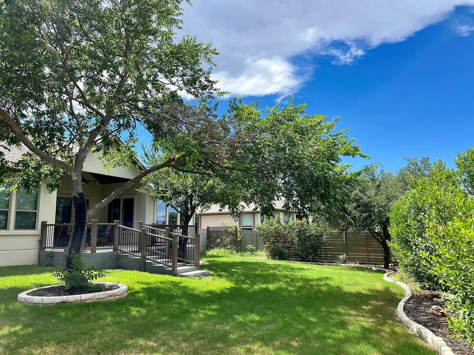 205 Barefoot Park Ln, Georgetown, TX 78628