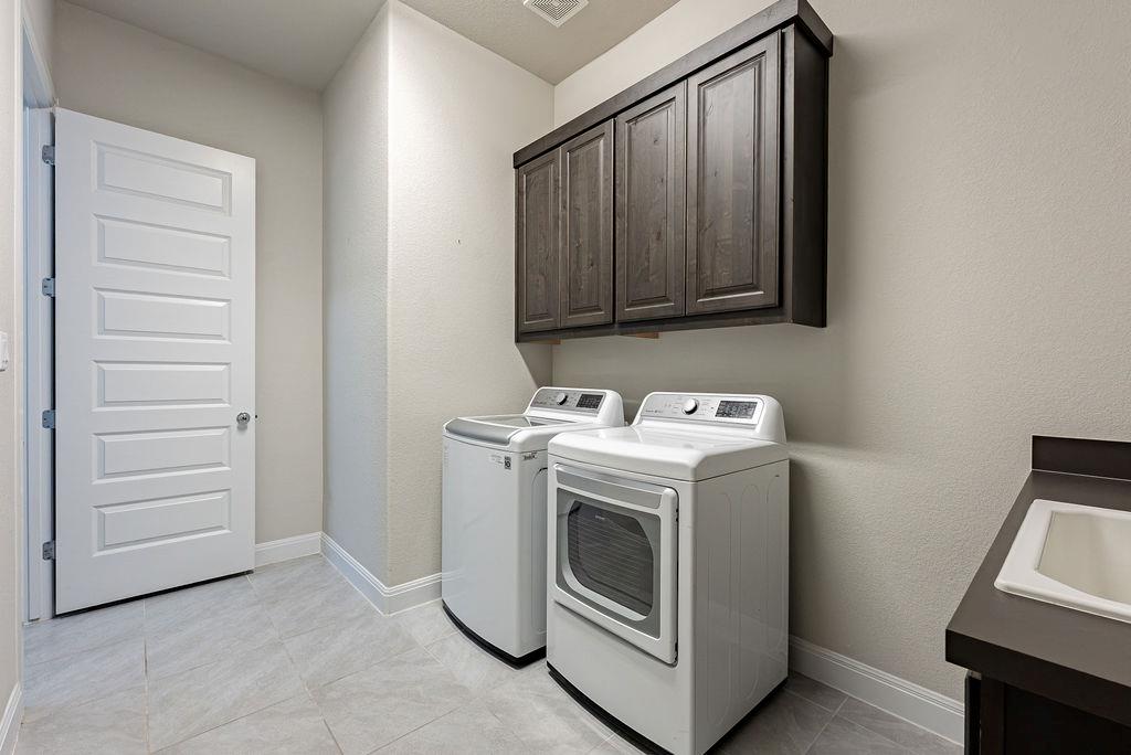 205 Barefoot Park Ln, Georgetown, TX 78628