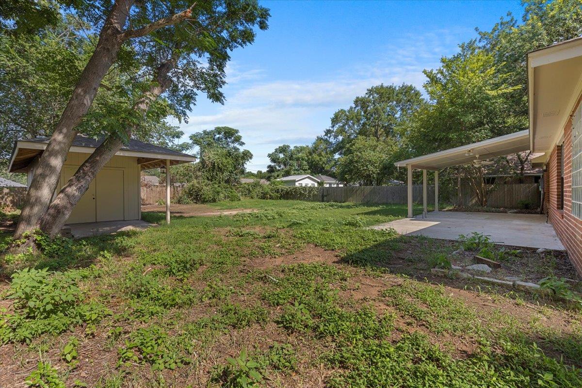 Smithville, TX 78957