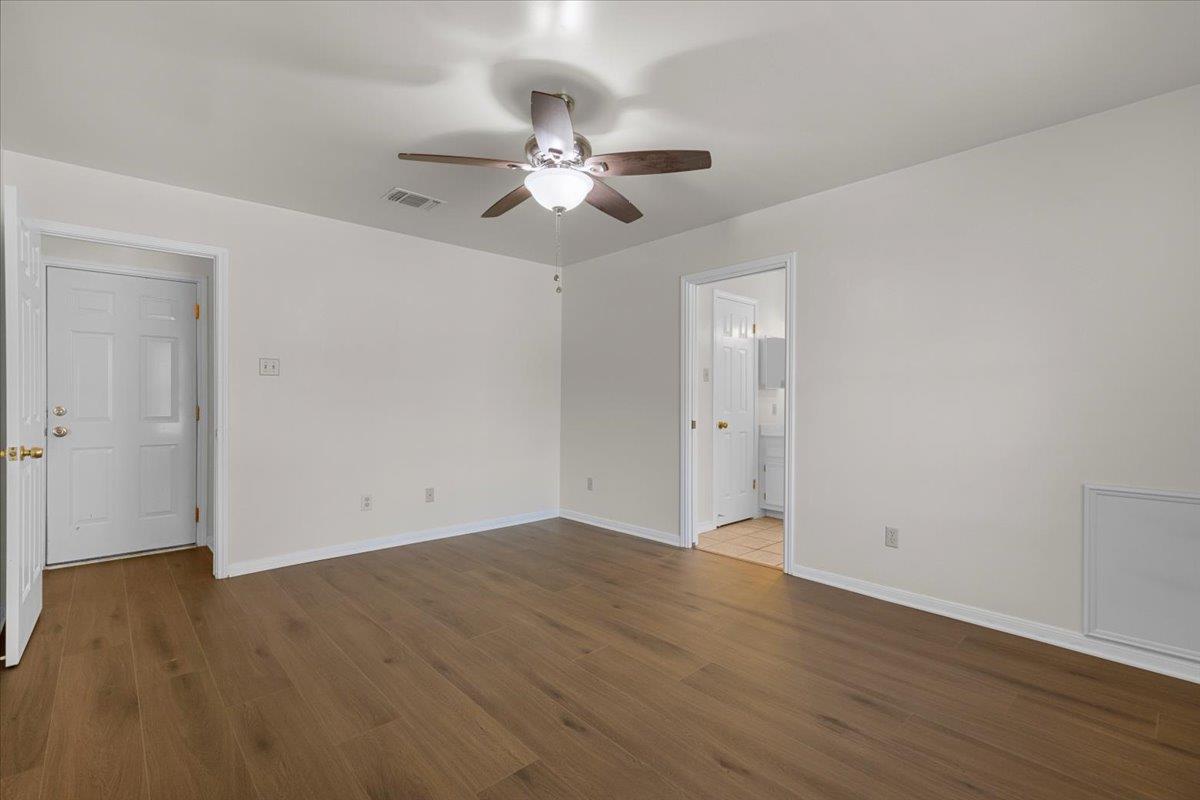 Smithville, TX 78957