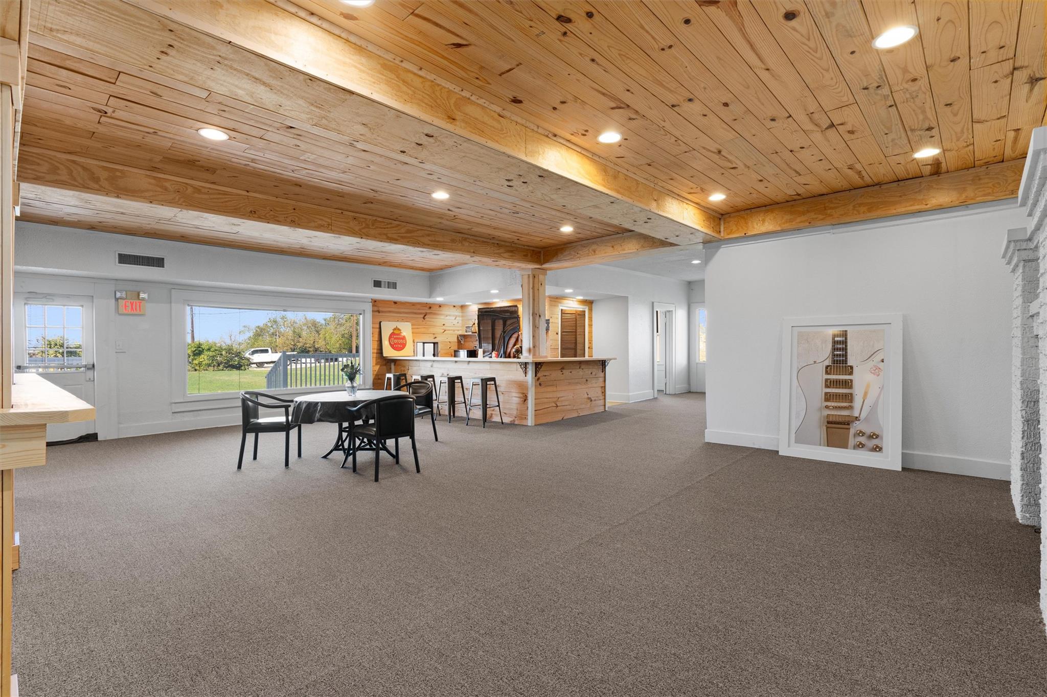 1102 Beech St, Taylor, TX 76574