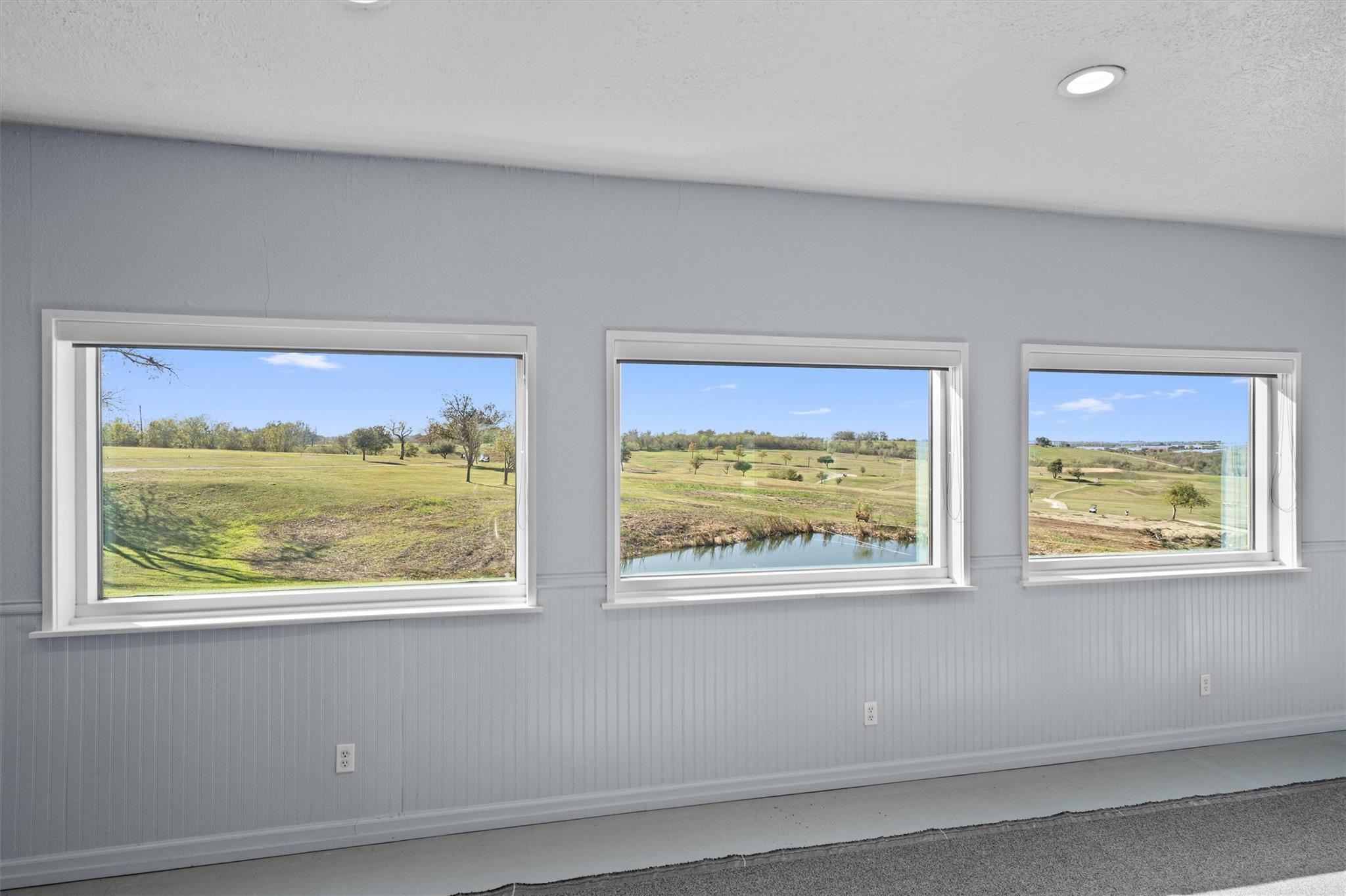 1102 Beech St, Taylor, TX 76574