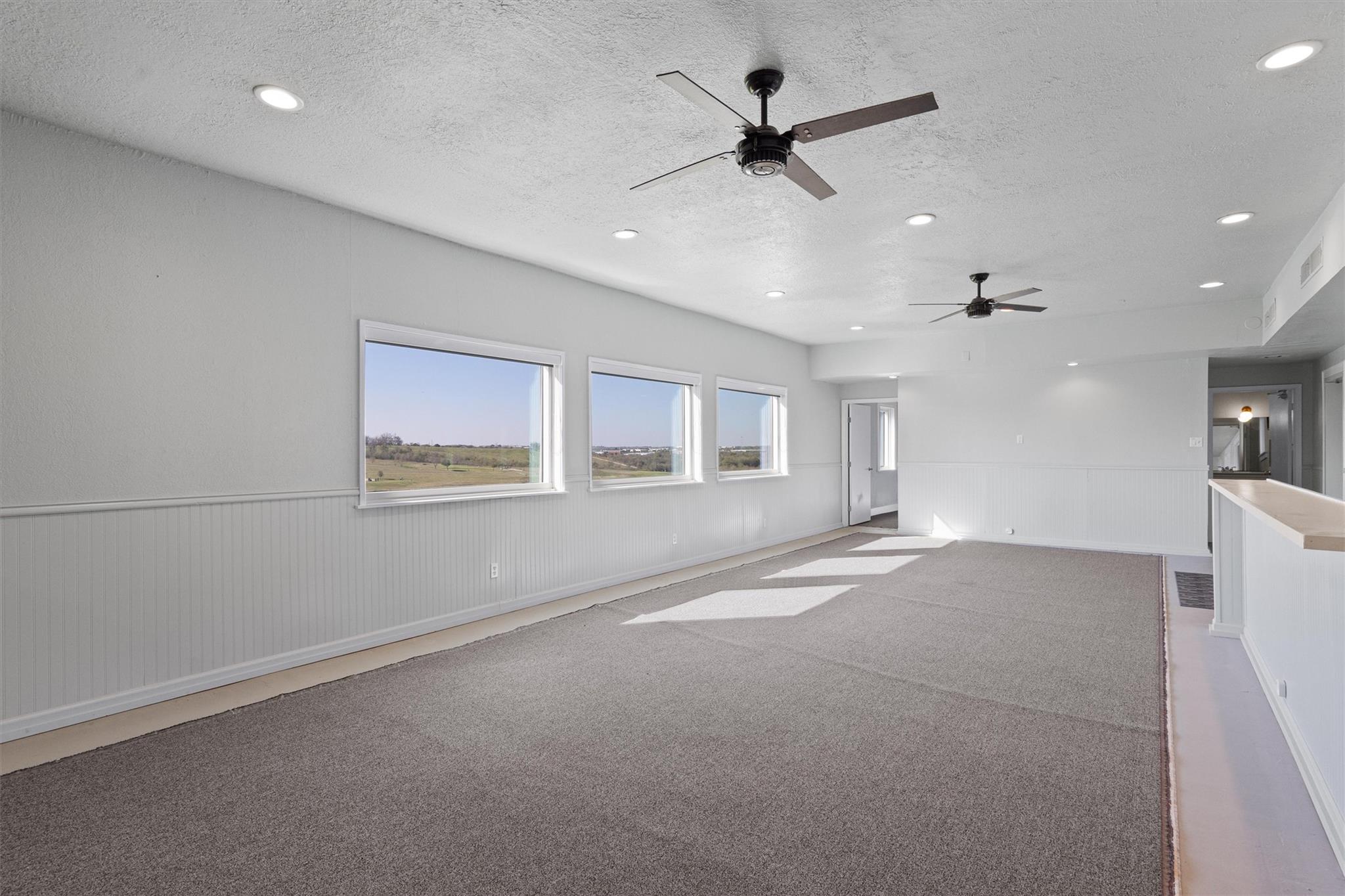 1102 Beech St, Taylor, TX 76574