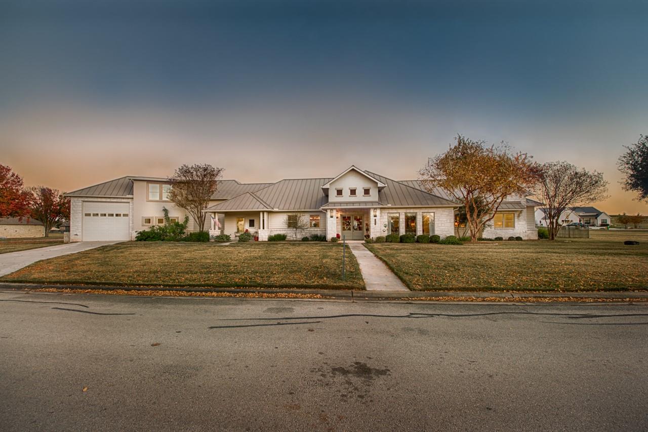 1600 Legends Pkwy, Kingsland, TX 78639