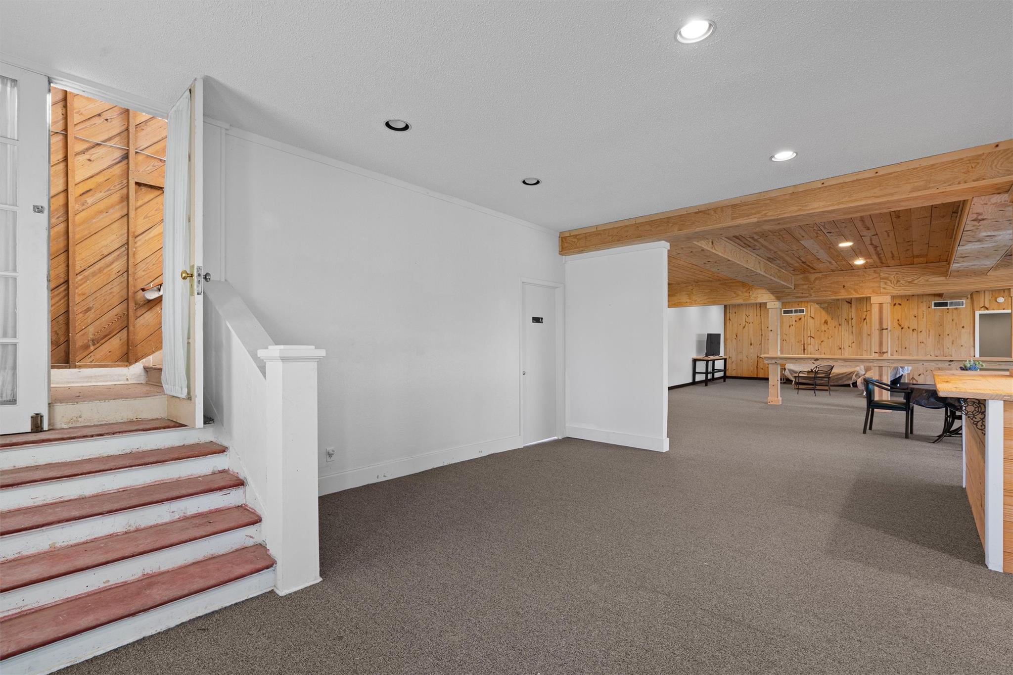 1102 Beech St, Taylor, TX 76574