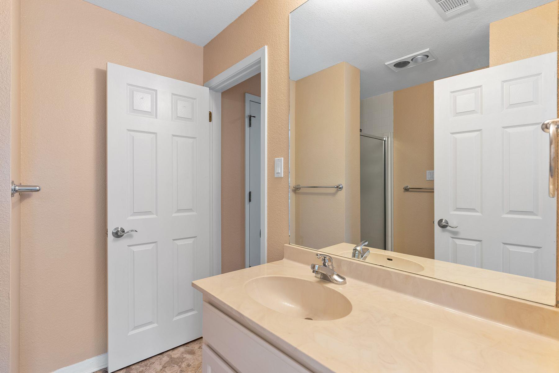 112 Spellbrook Ln, Lakeway, TX 78734