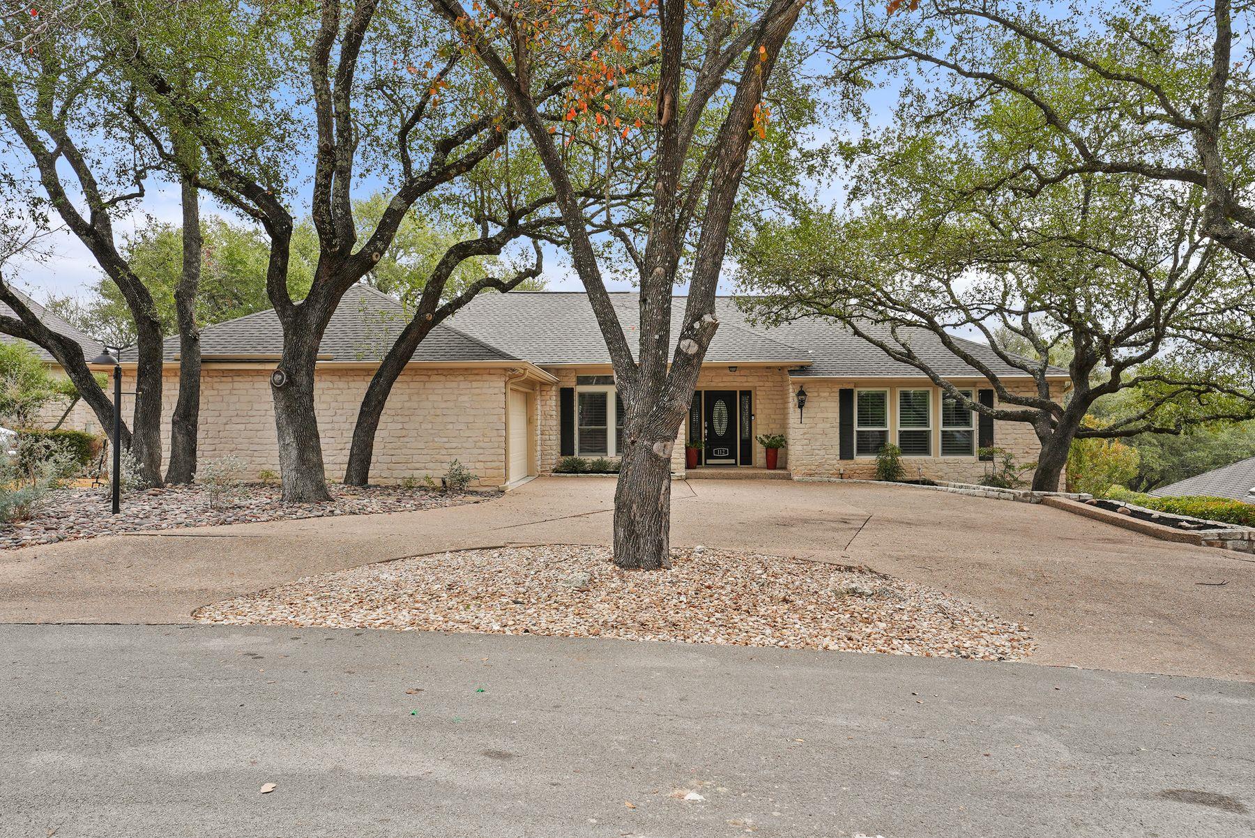 112 Spellbrook Ln, Lakeway, TX 78734