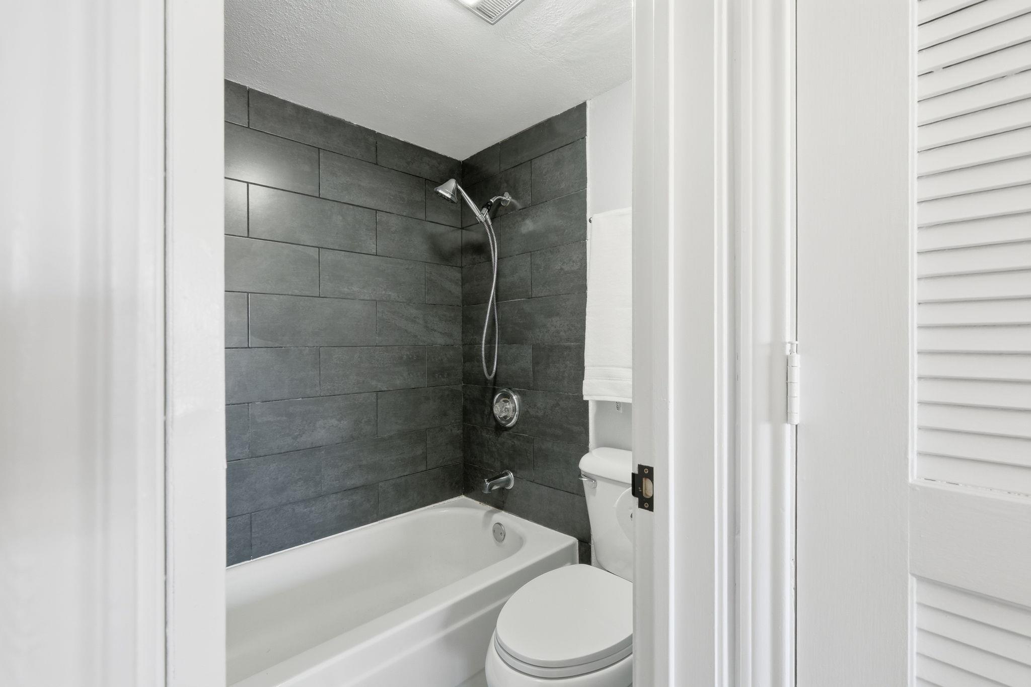 8888 Tallwood Dr # 2206, Austin, TX 78759