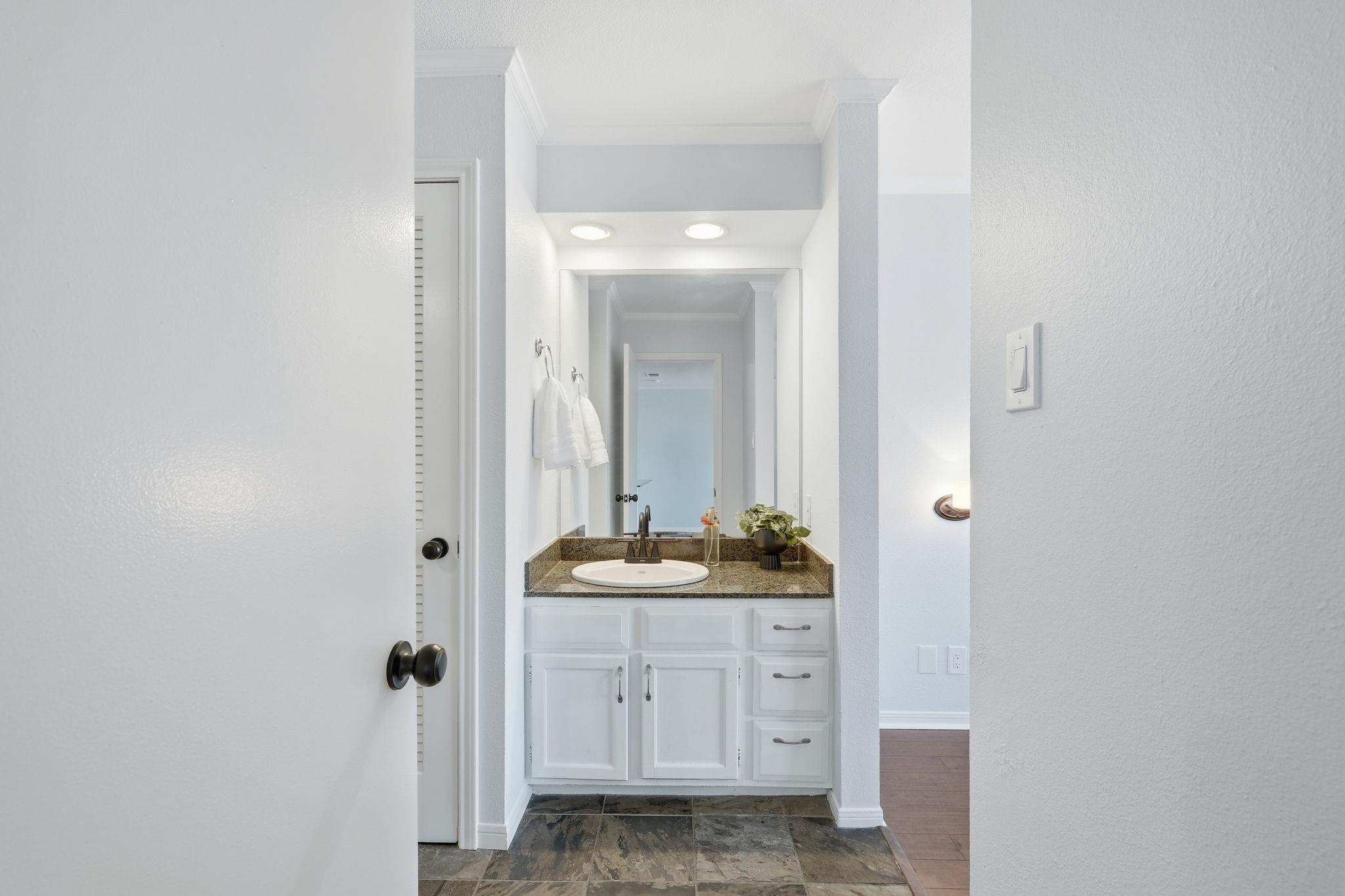 8888 Tallwood Dr # 2206, Austin, TX 78759