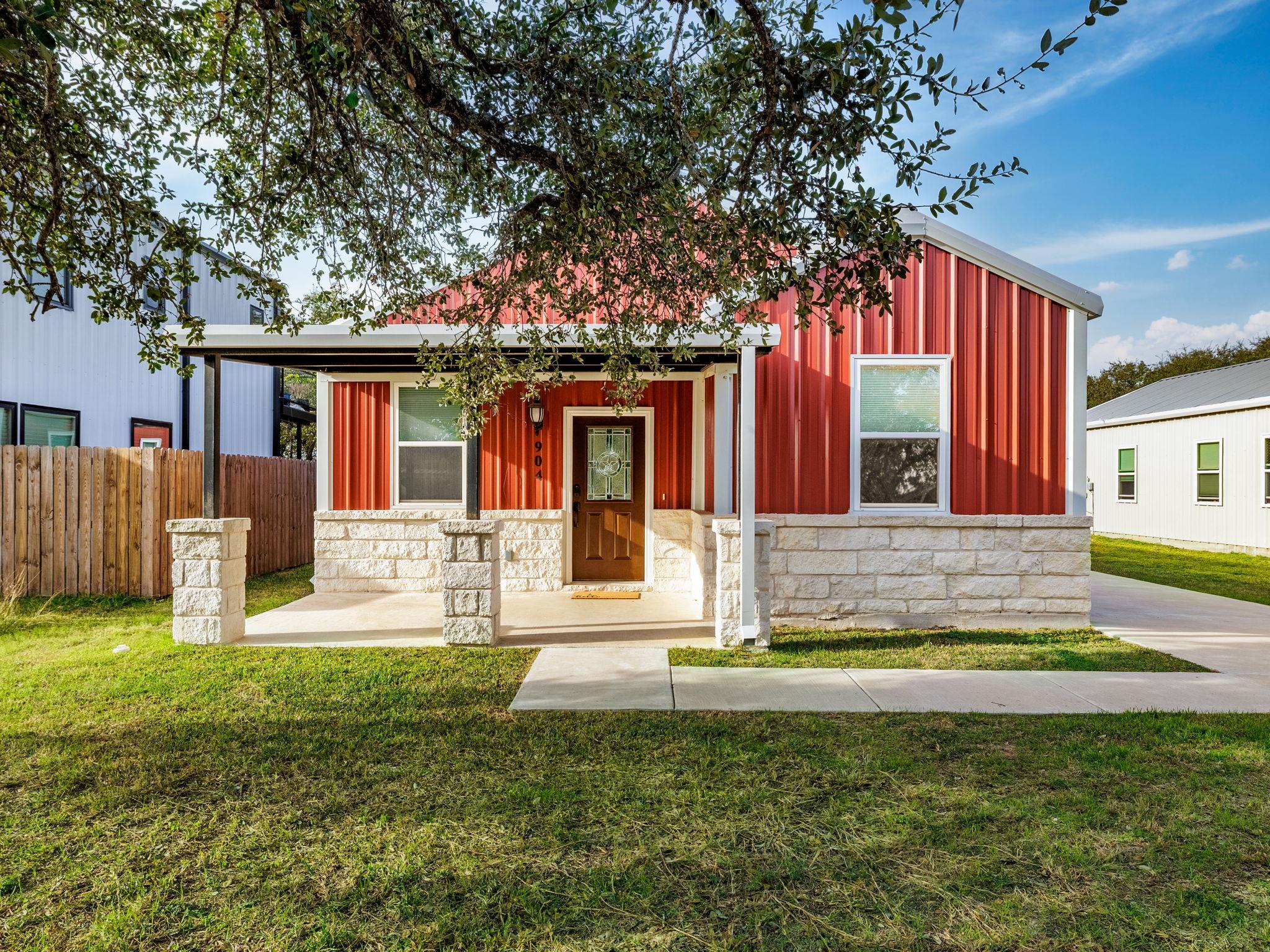 904 Central Blvd, Bertram, TX 78605