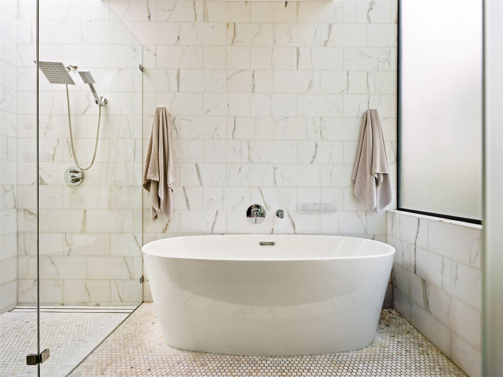 2210 Westlake Dr, Austin, TX 78746