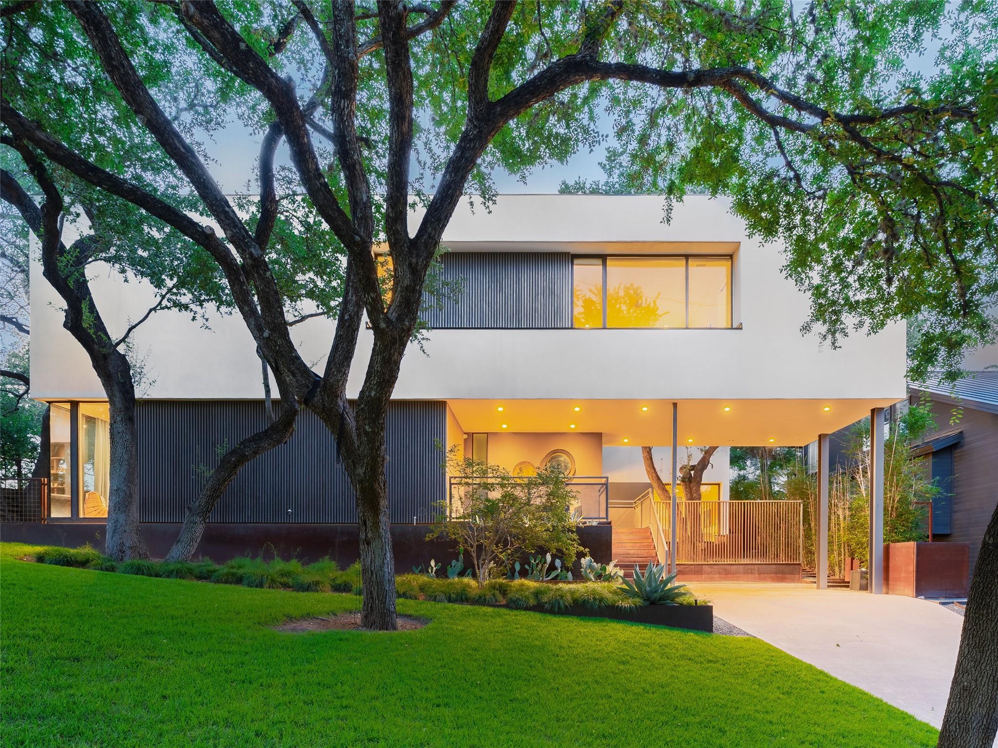 2210 Westlake Dr, Austin, TX 78746