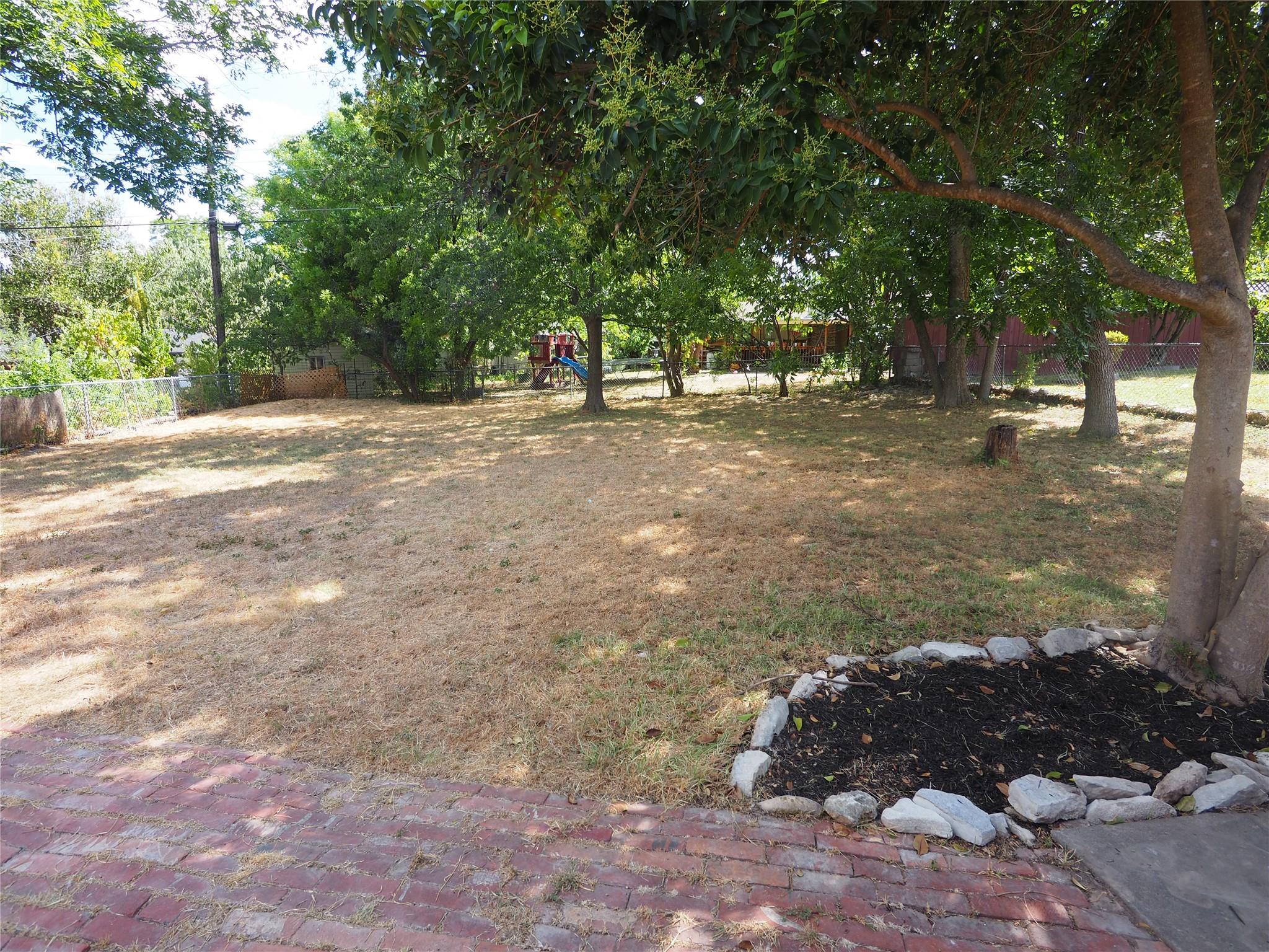 809 Maryland Dr, Austin, TX 78758