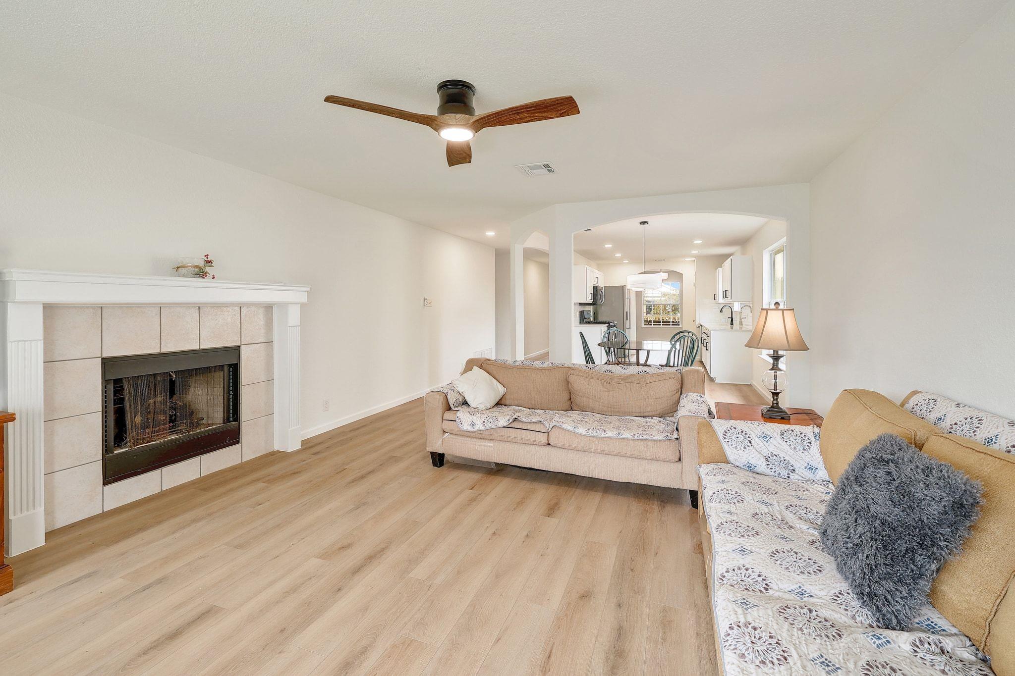 105 Ryan Cv, Hutto, TX 78634