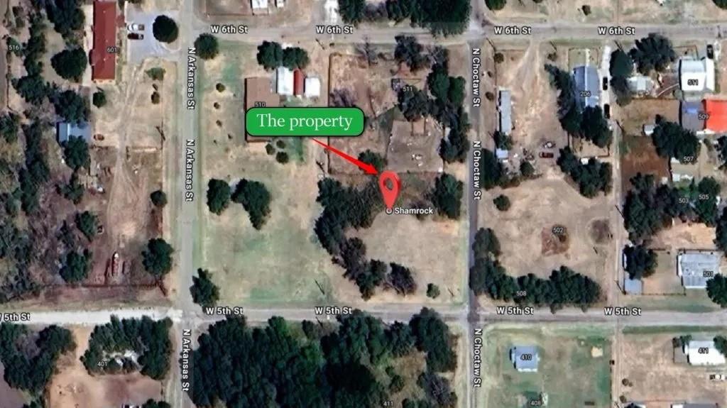 N CHOCTAW St, Shamrock, TX 79079