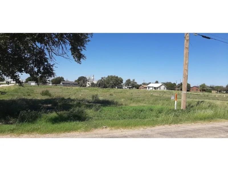 523 P Ave, Ralls, TX 79357