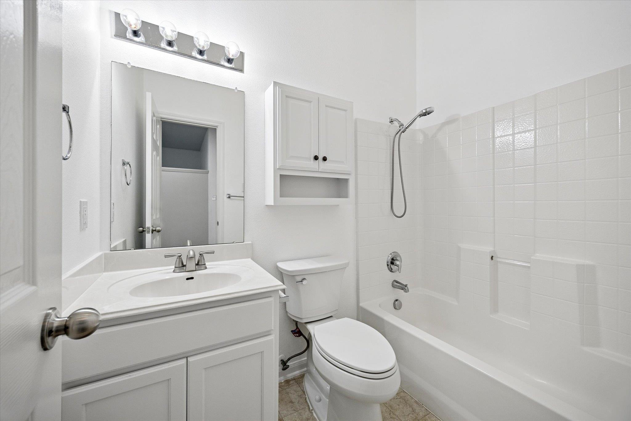 2995 N Overland St, Round Rock, TX 78681