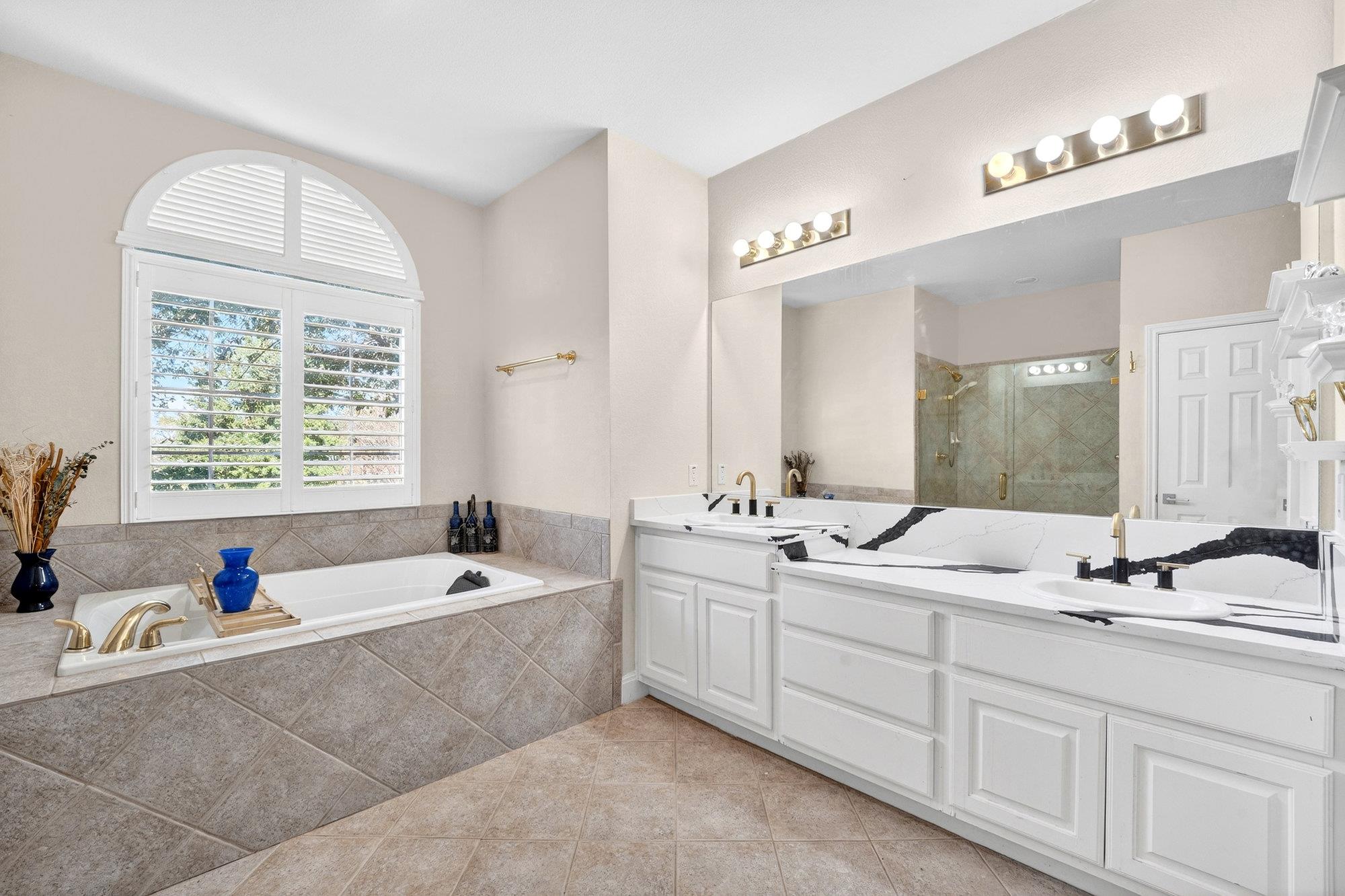 2123 Hilton Head Dr, Round Rock, TX 78664