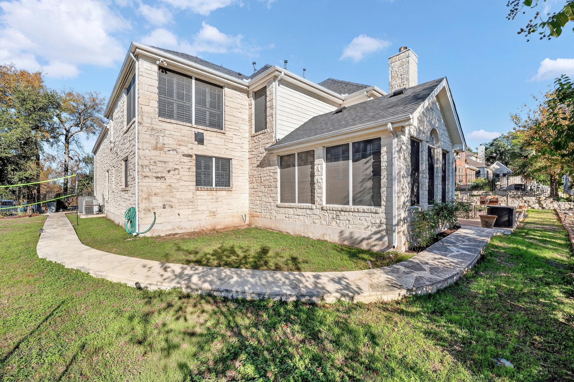 2123 Hilton Head Dr, Round Rock, TX 78664