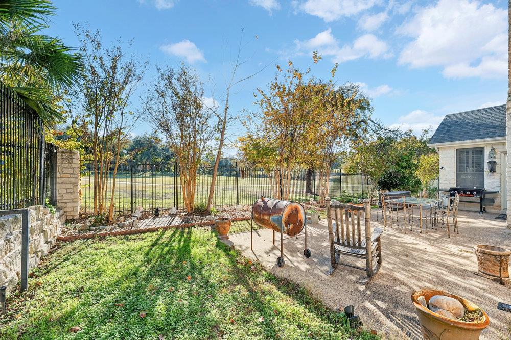 2123 Hilton Head Dr, Round Rock, TX 78664