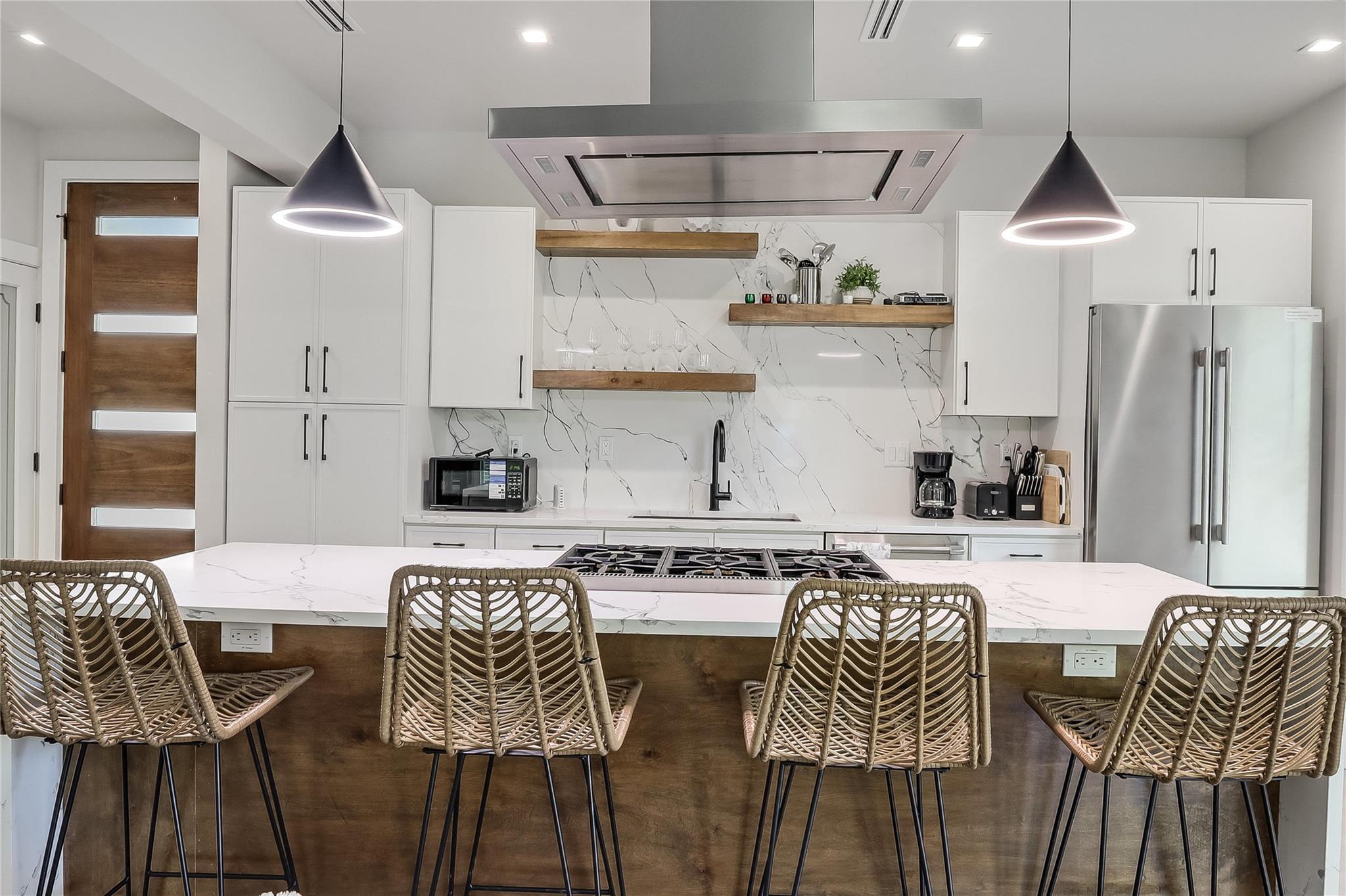 1111 W Annie St # B, Austin, TX 78704