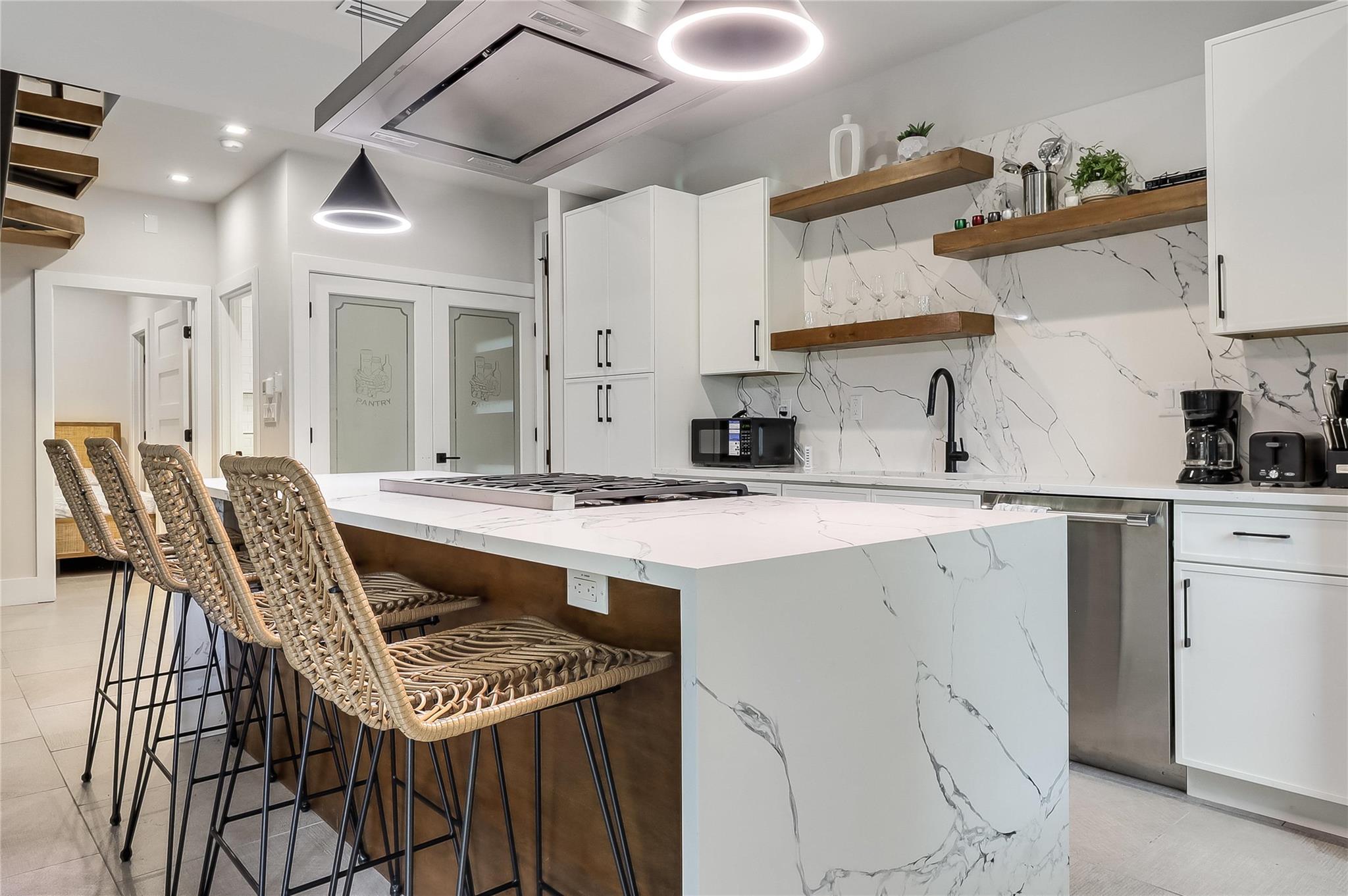 1111 W Annie St # B, Austin, TX 78704