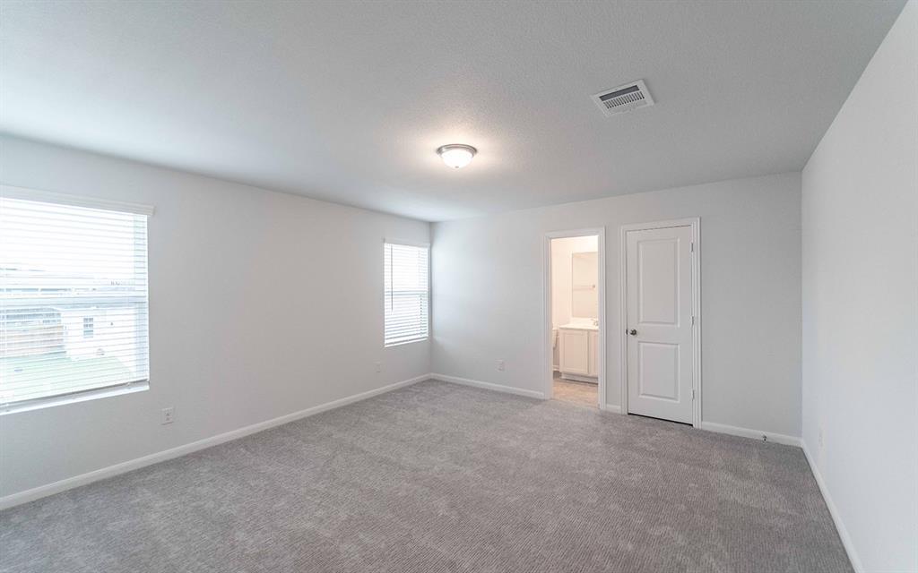 101 Copper Lily Dr, Liberty Hill, TX 78642