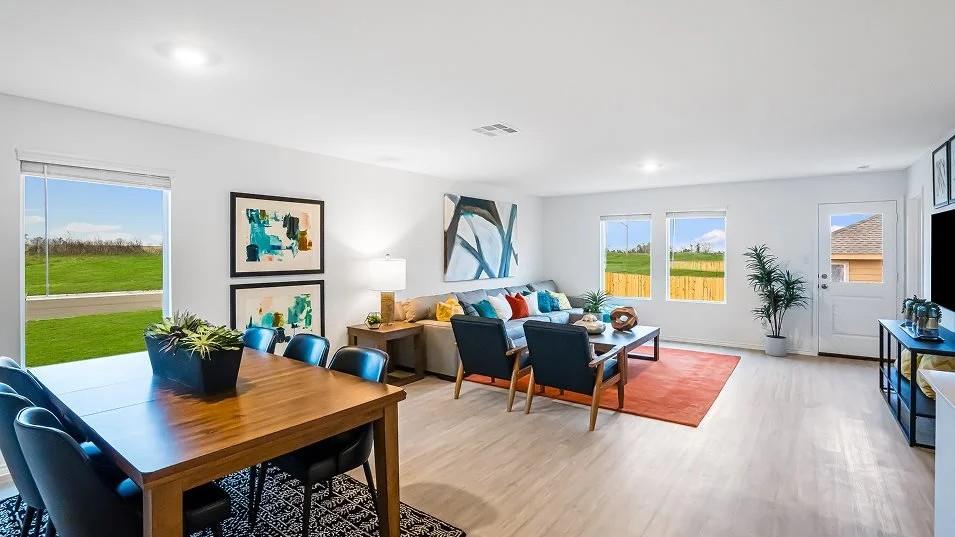 217 Skyfire St, Hutto, TX 78634