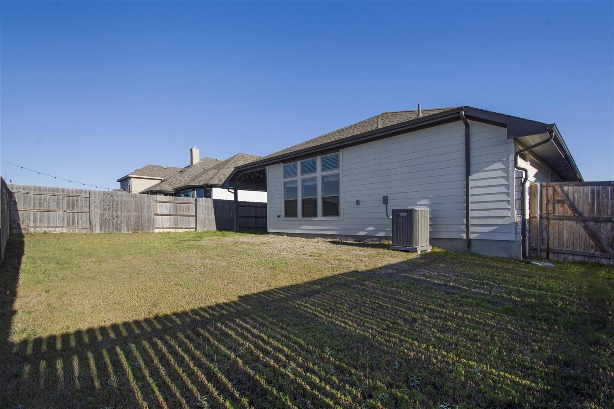 356 Biscayne Bay Bnd, Kyle, TX 78640