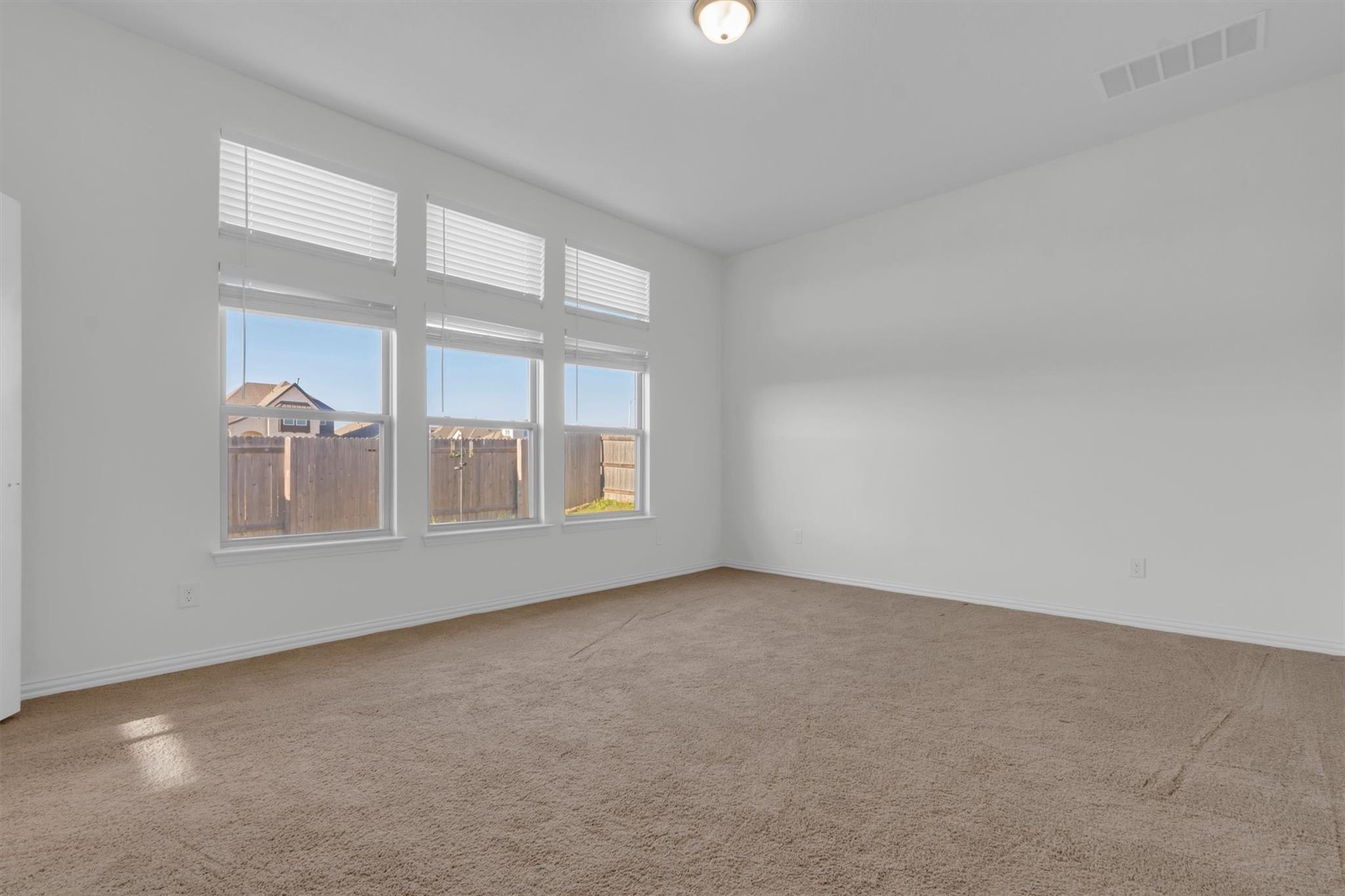 356 Biscayne Bay Bnd, Kyle, TX 78640