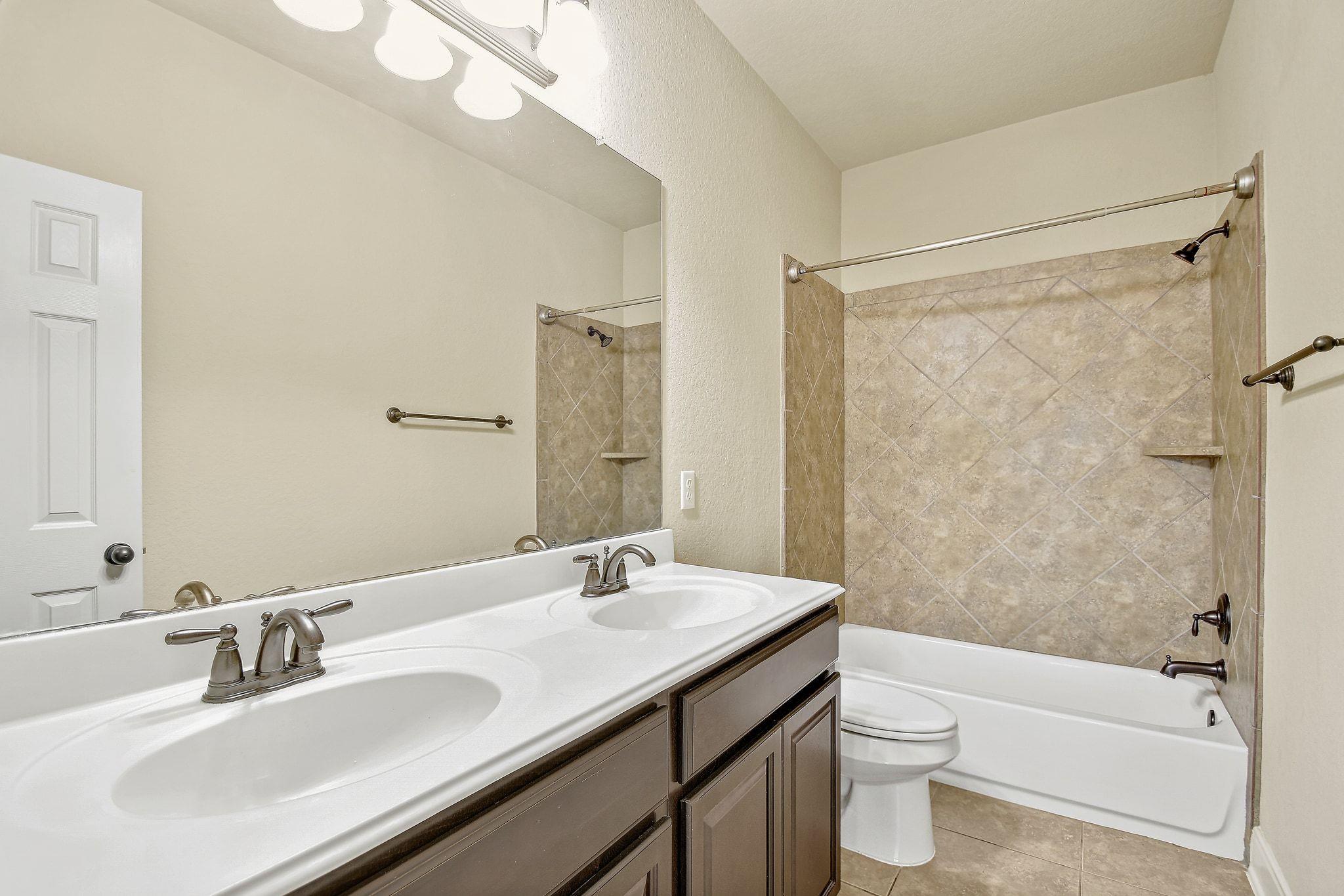 136 Gruene Hvn, New Braunfels, TX 78132