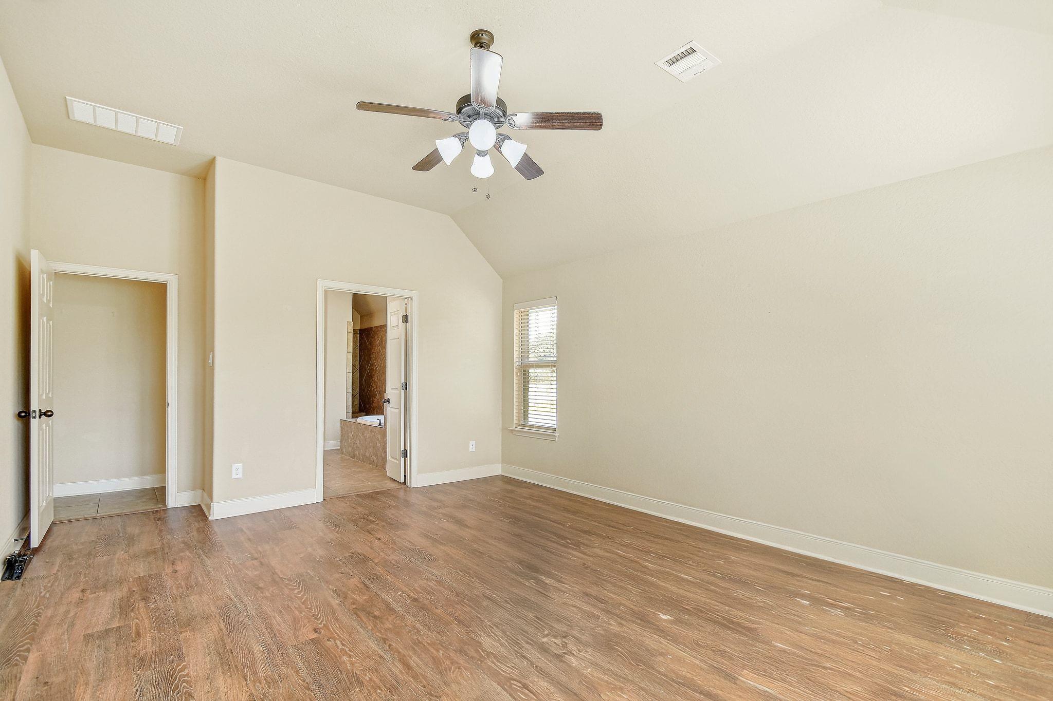 136 Gruene Hvn, New Braunfels, TX 78132