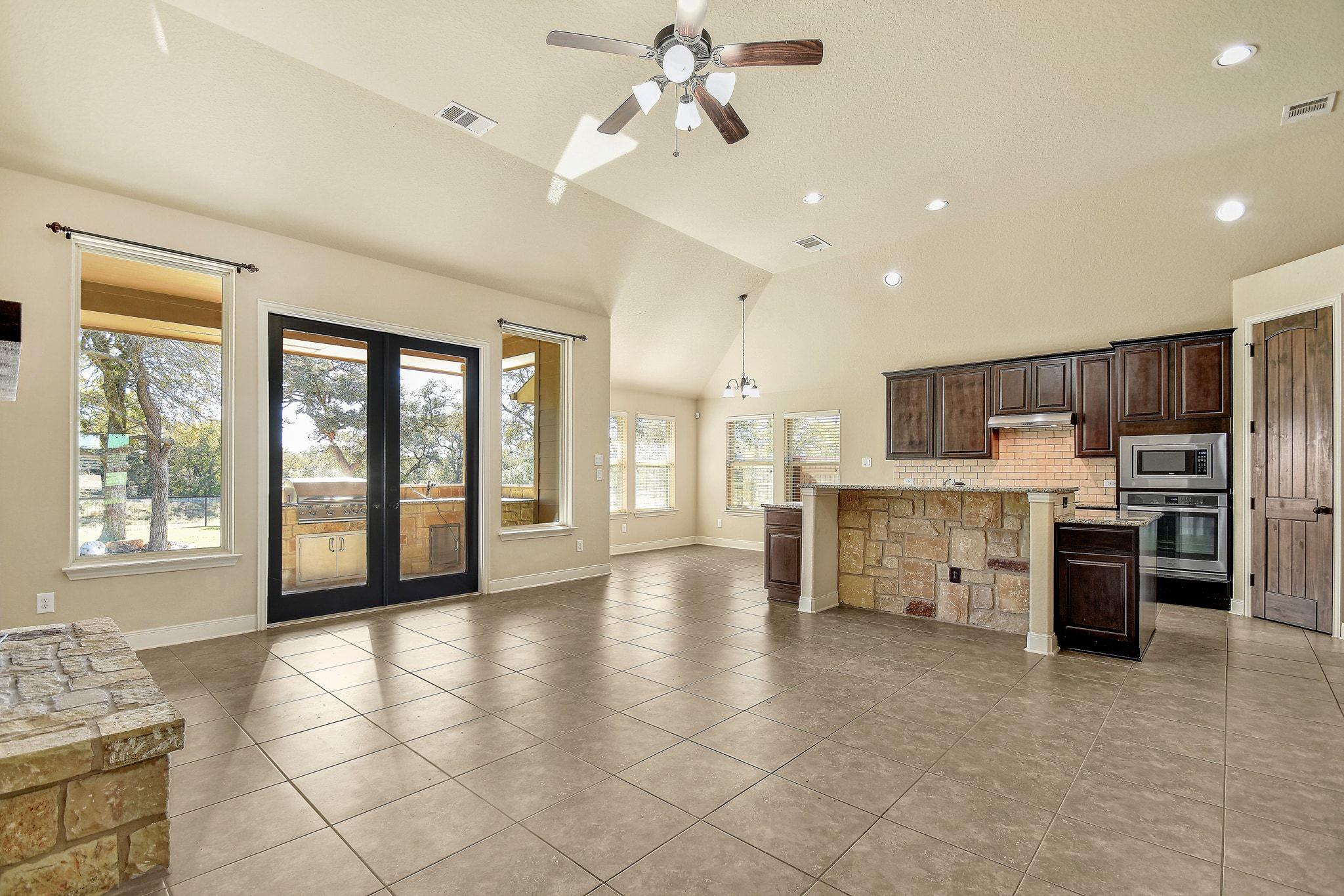 136 Gruene Hvn, New Braunfels, TX 78132