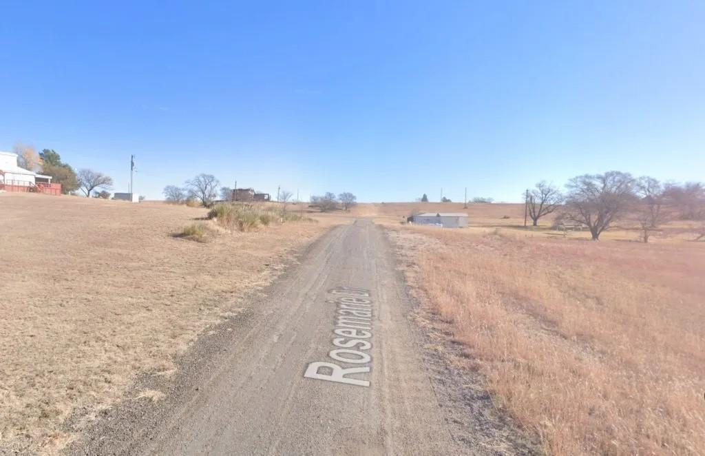 200 ROSEMARIE Dr, Howardwick, TX 79226