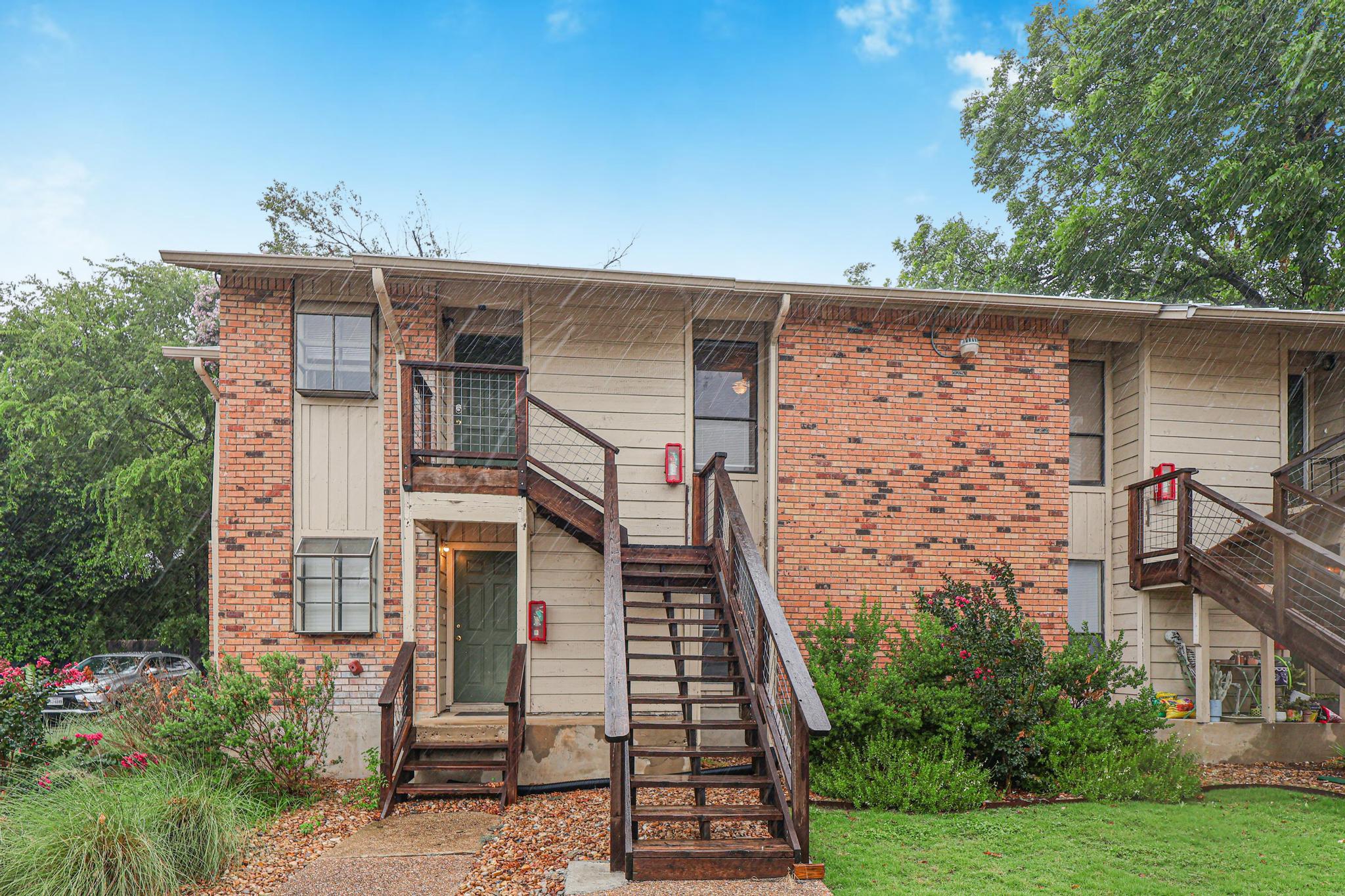 421 W San Antonio St # I3, San Marcos, TX 78666