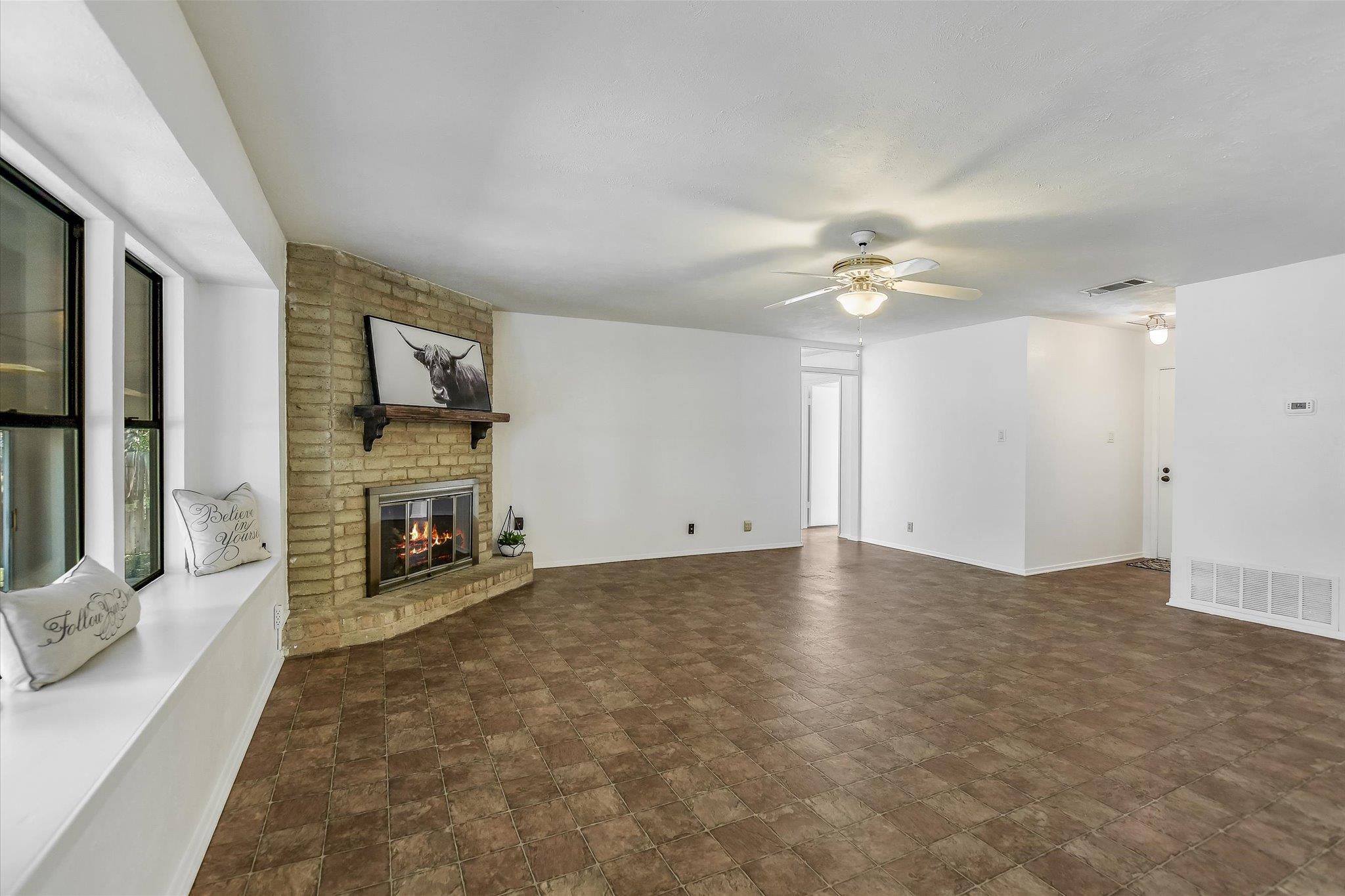 10104 Woodland Village Dr, Austin, TX 78750