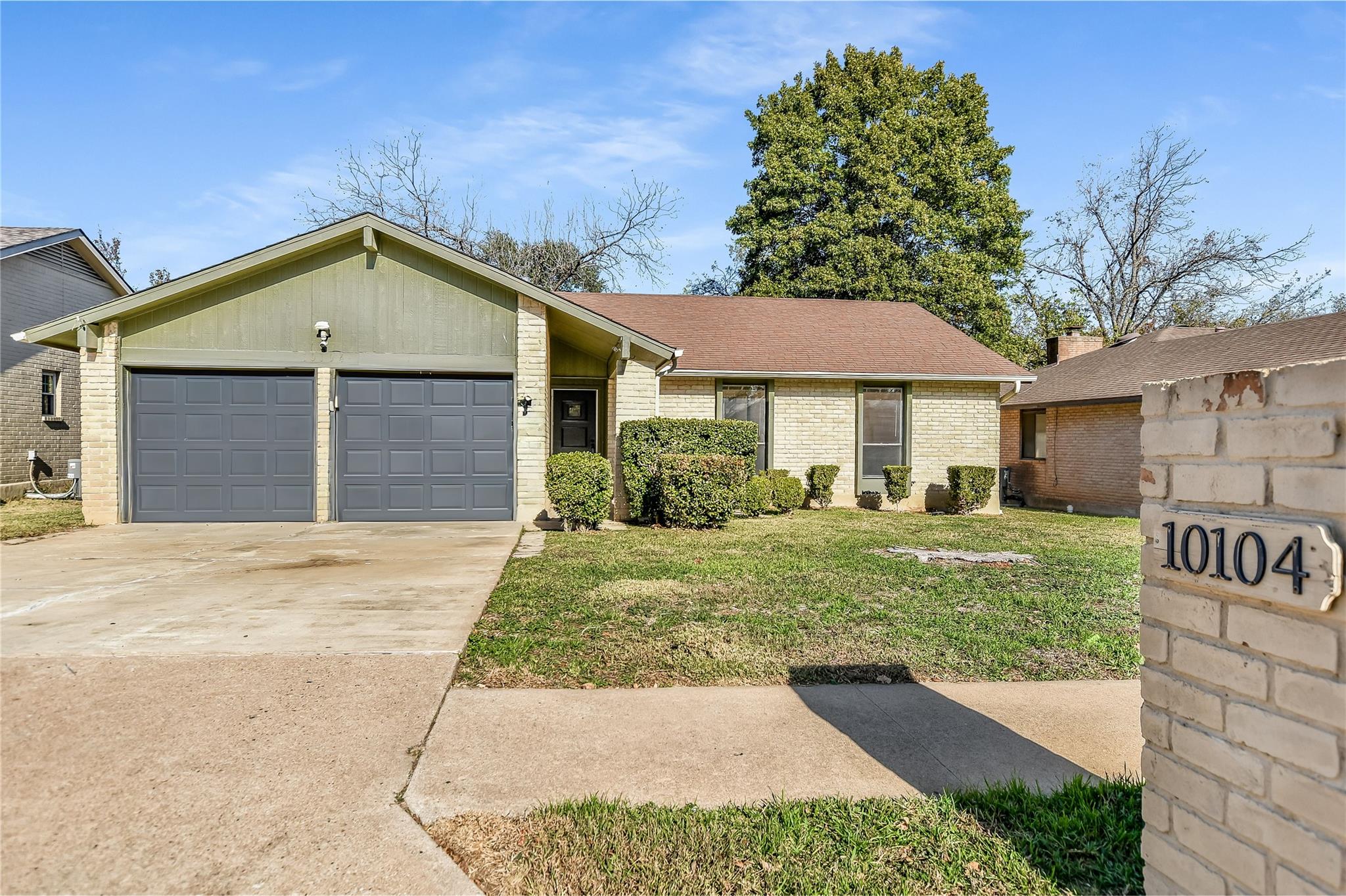 10104 Woodland Village Dr, Austin, TX 78750