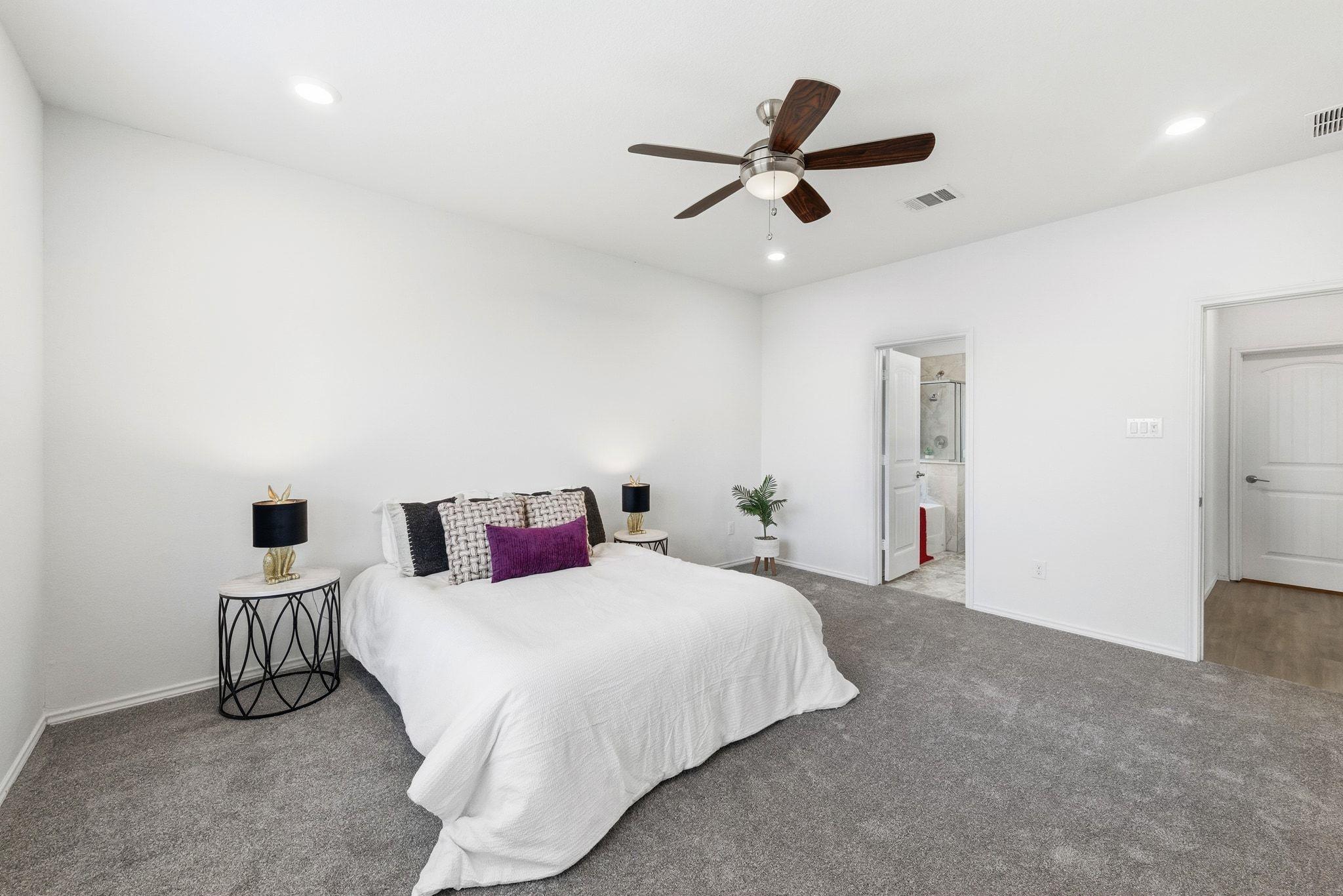 112 W Point Way, Elgin, TX 78621