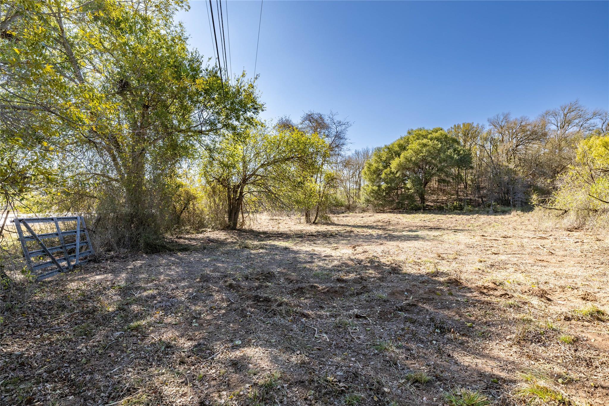 6635 S US HIGHWAY 183, Lockhart, TX 78644