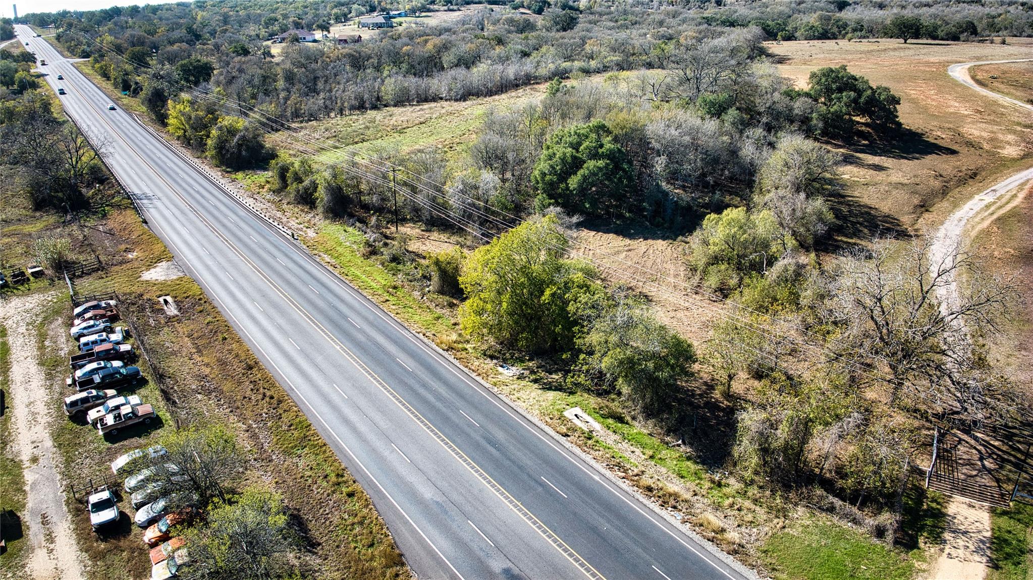 6635 S US HIGHWAY 183, Lockhart, TX 78644